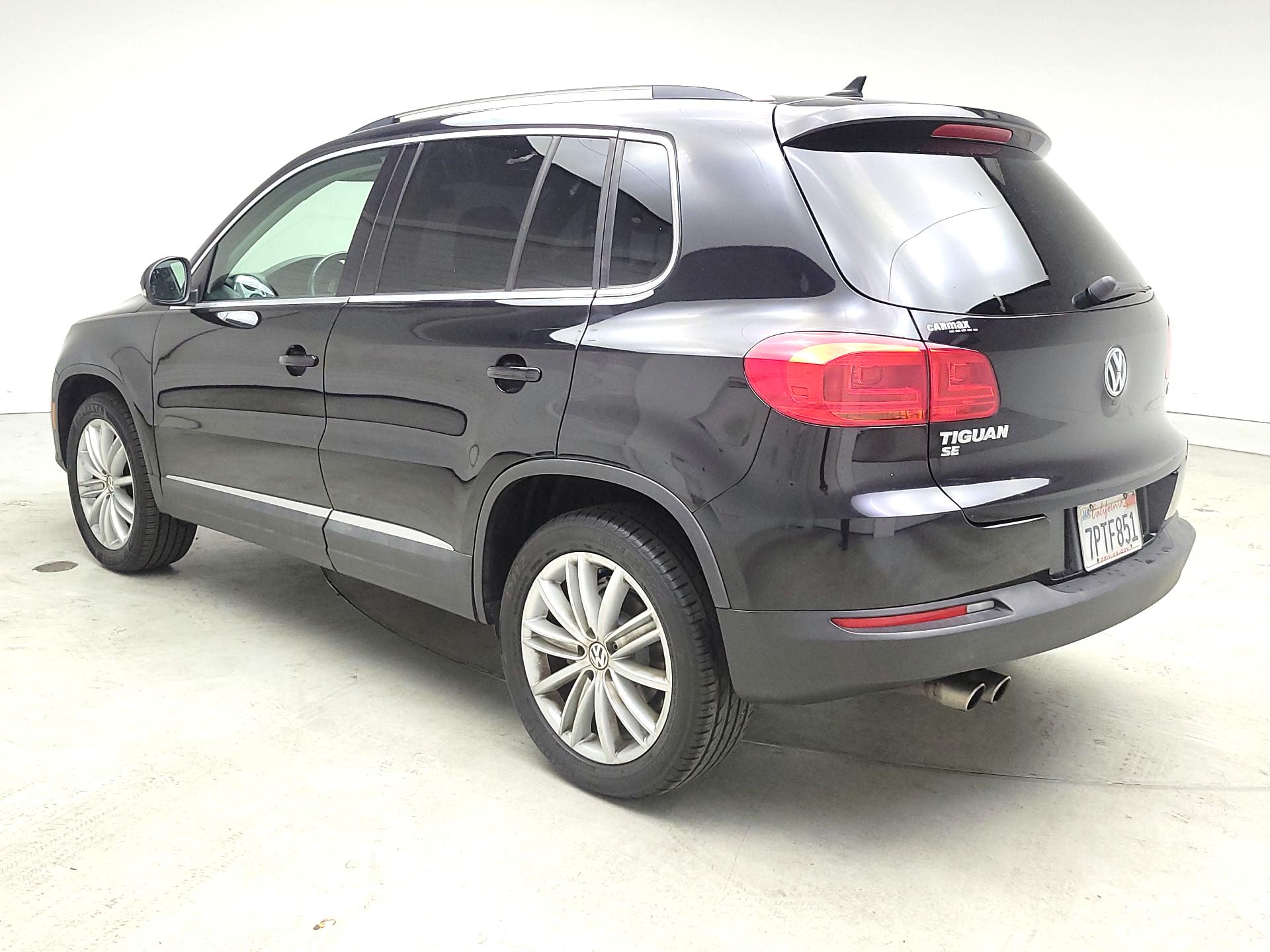 Thumbnail: 2016 Volkswagen Tiguan - 7