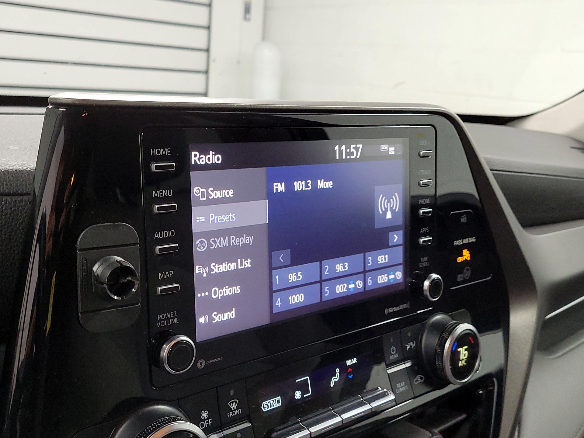 Thumbnail: 2021 Toyota Highlander - 13