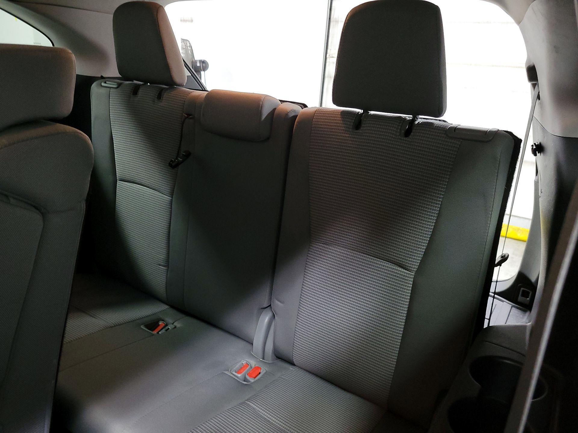 Thumbnail: 2021 Toyota Highlander - 18