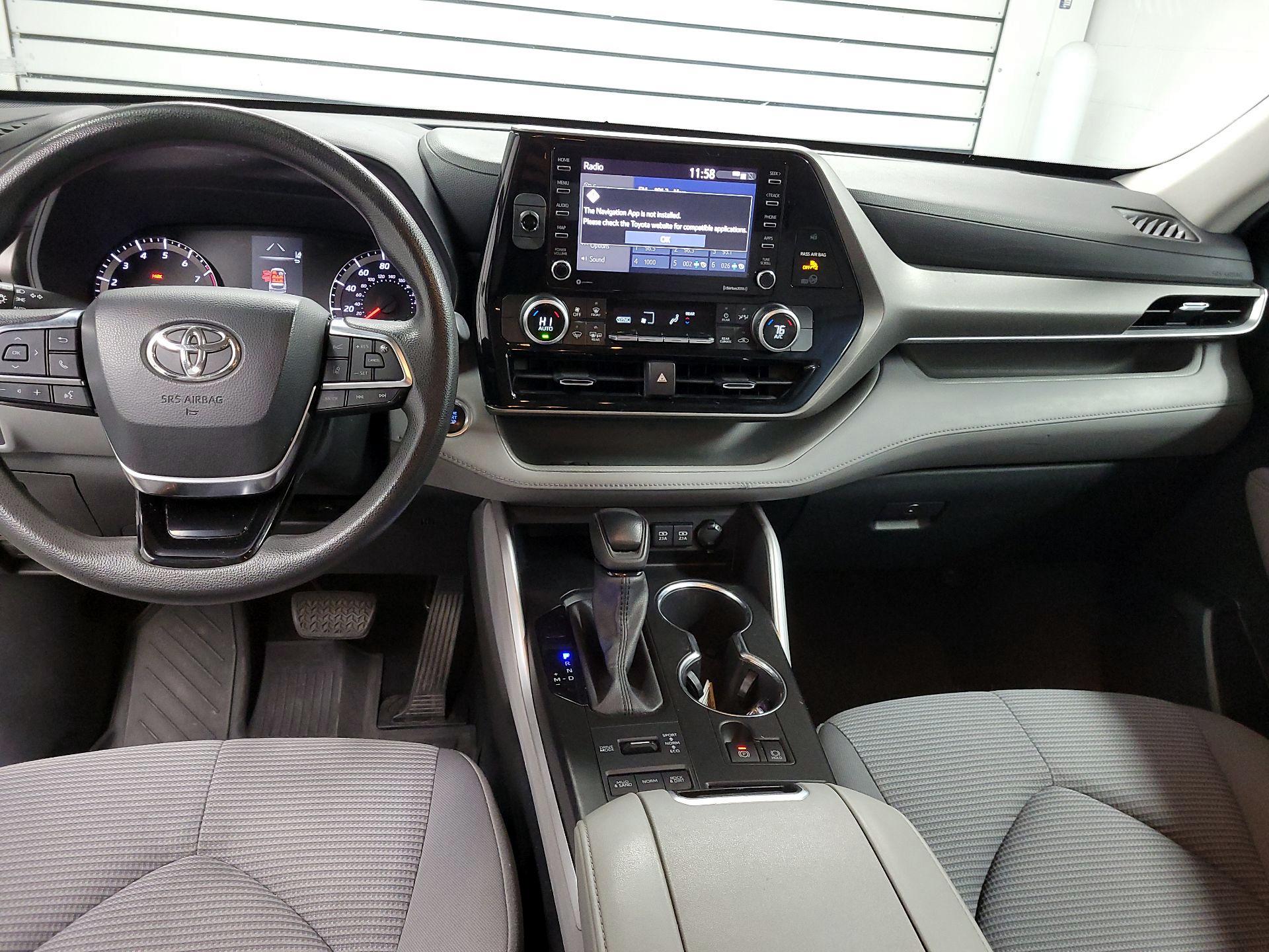 Thumbnail: 2021 Toyota Highlander - 8