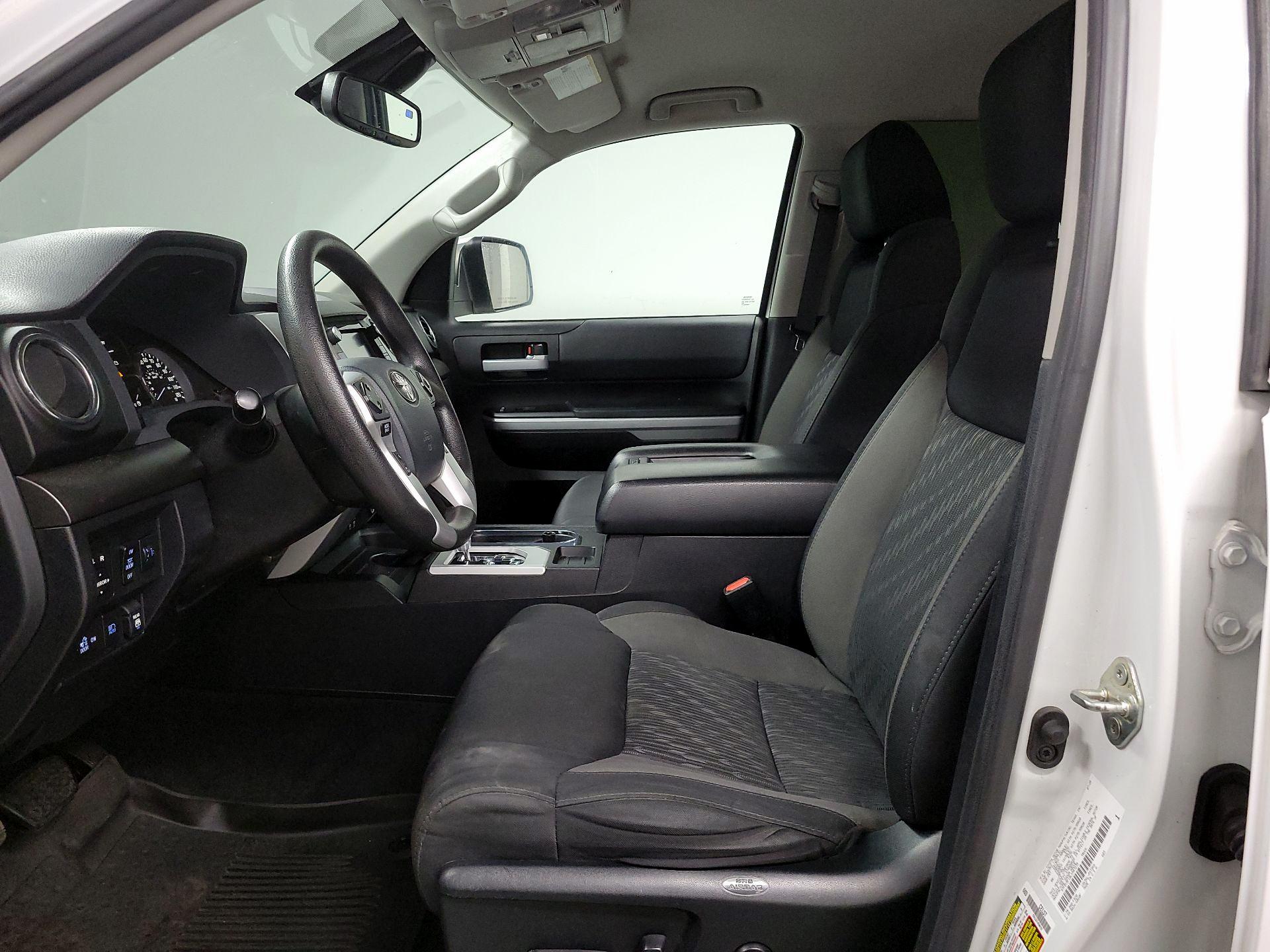 Thumbnail: 2020 Toyota Tundra - 11