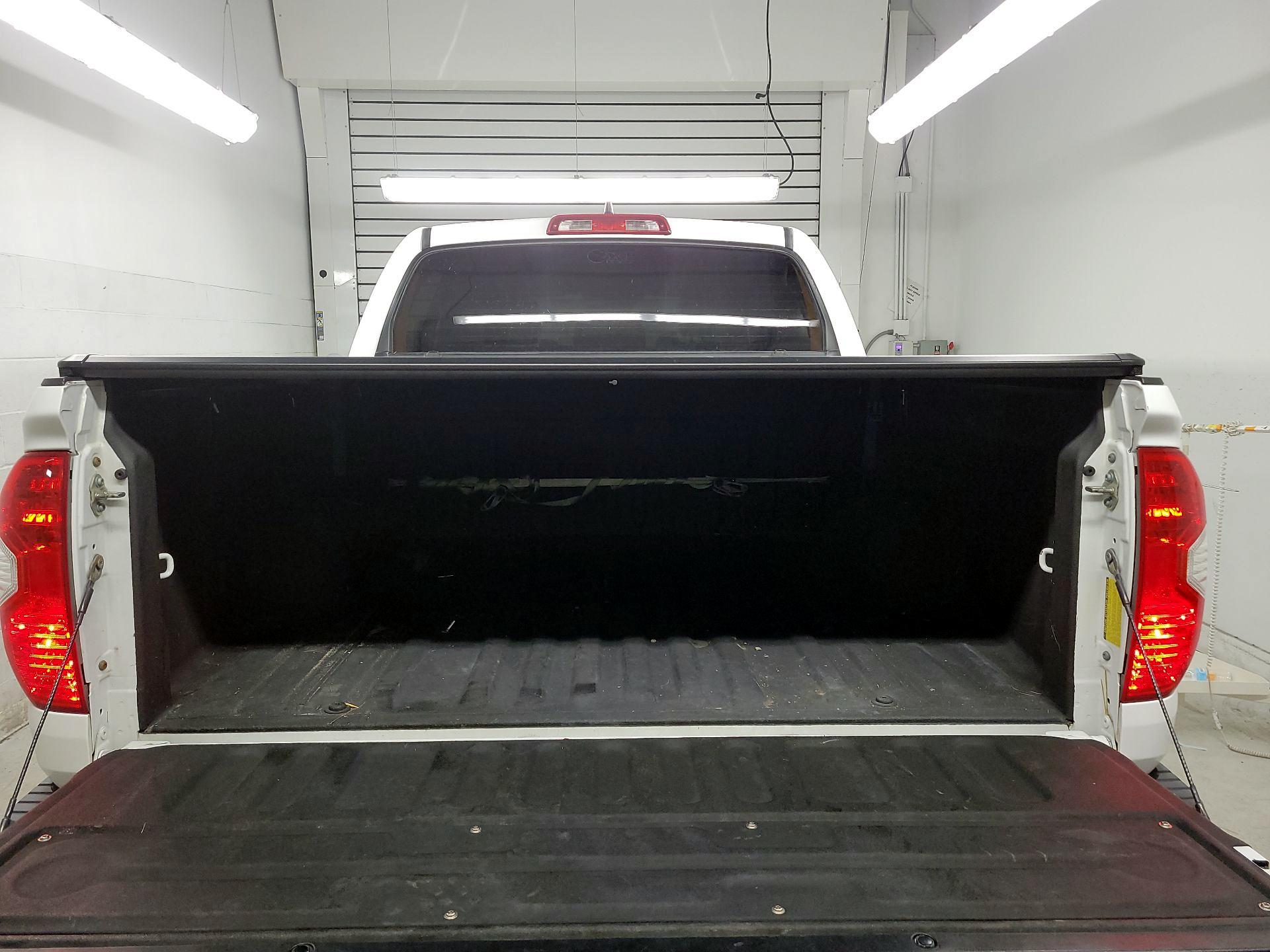 Thumbnail: 2020 Toyota Tundra - 18