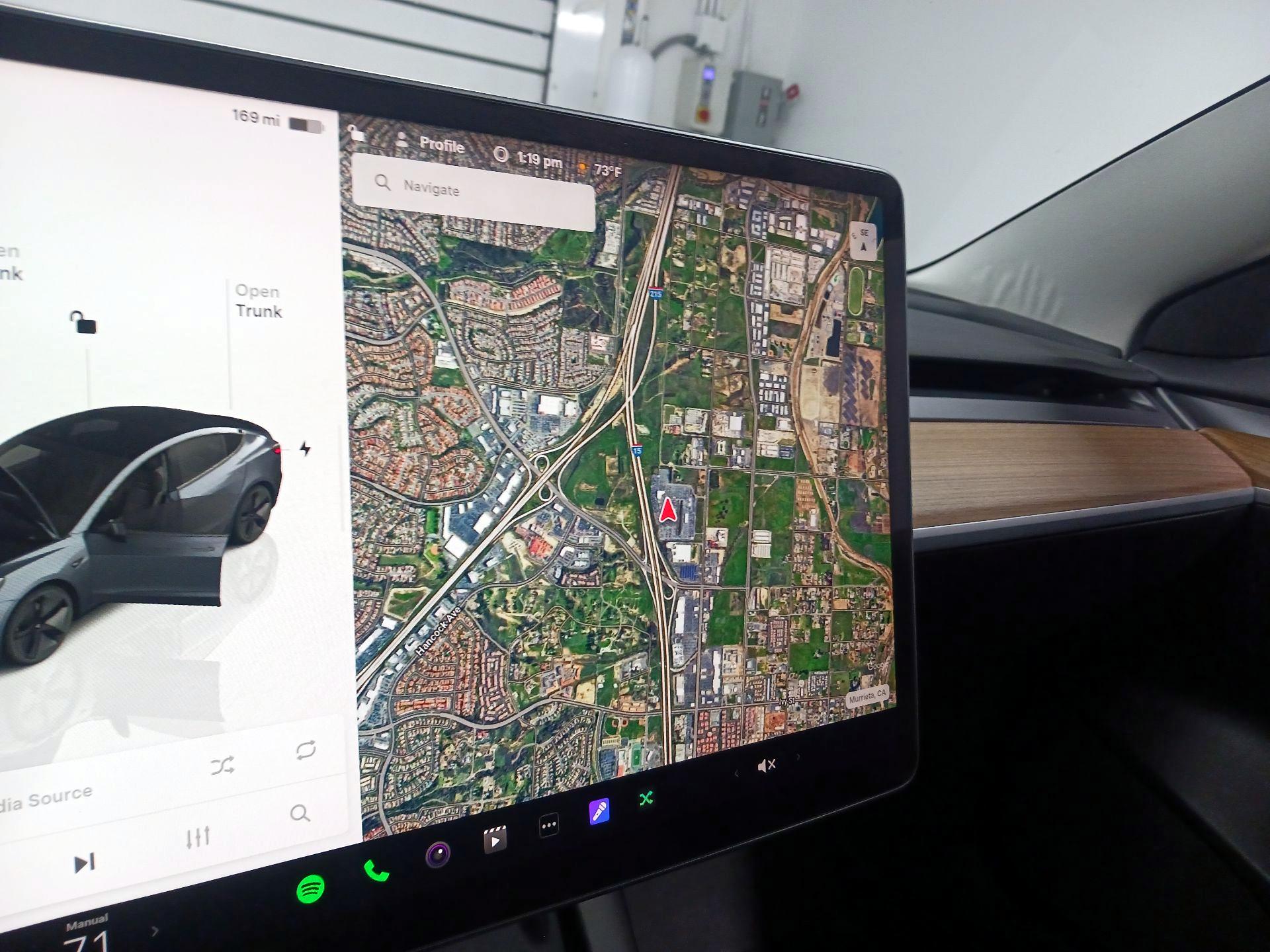 Thumbnail: 2022 Tesla Model 3 - 11