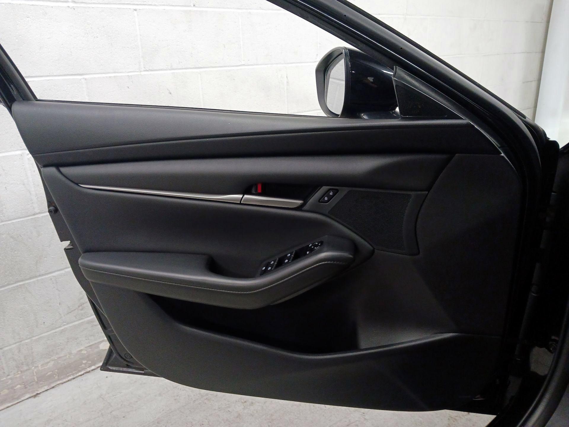 Thumbnail: 2023 Mazda Mazda3 - 10