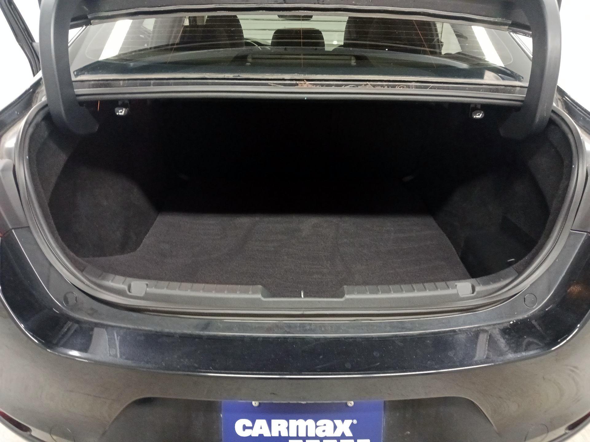 Thumbnail: 2023 Mazda Mazda3 - 19