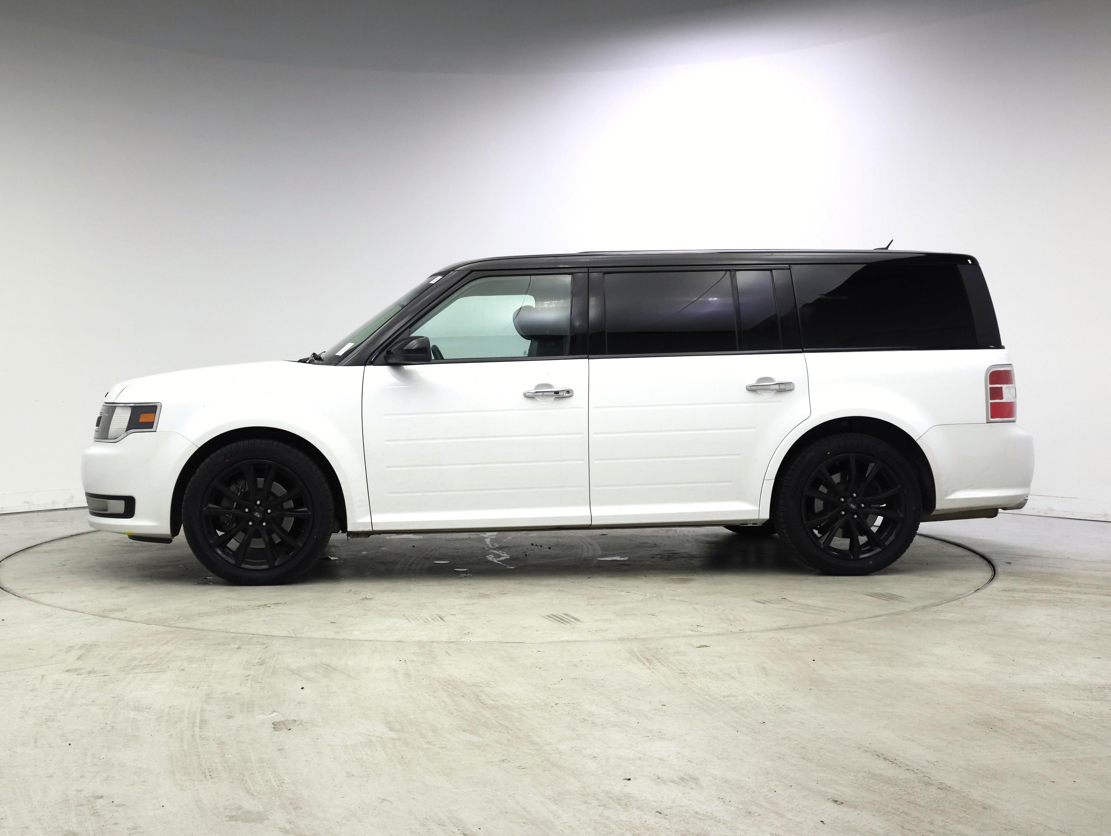 Thumbnail: 2019 Ford Flex - 3