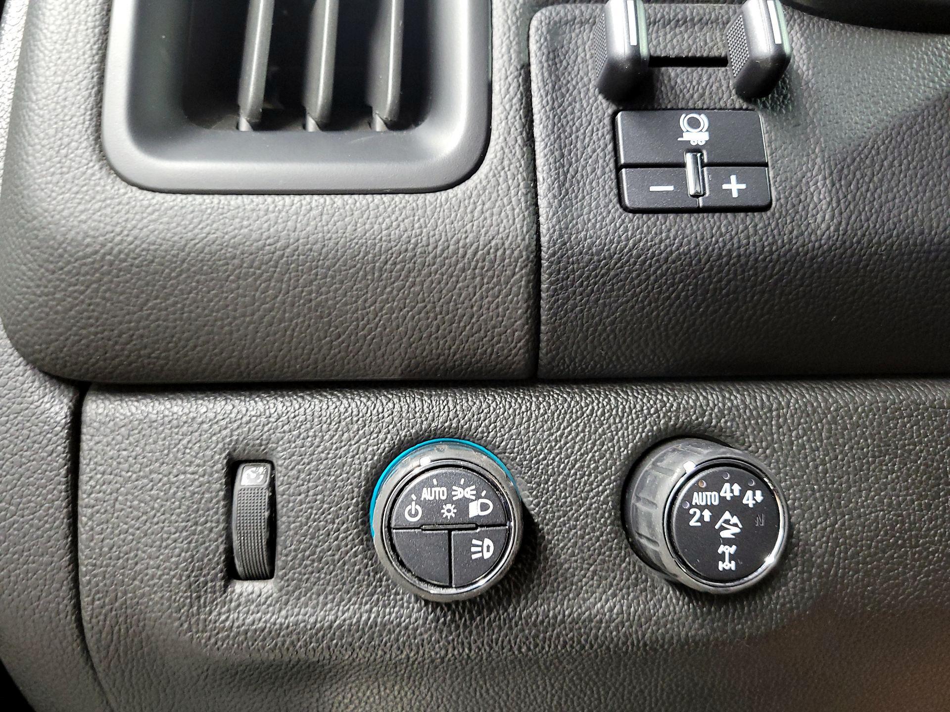 Thumbnail: 2017 Chevrolet Colorado - 13