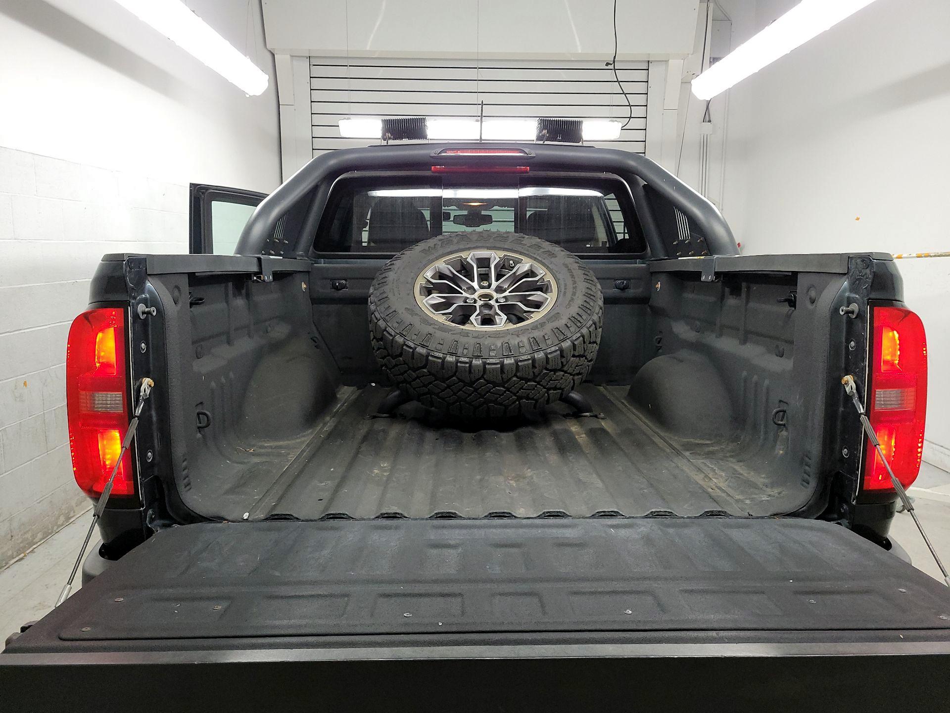 Thumbnail: 2017 Chevrolet Colorado - 20