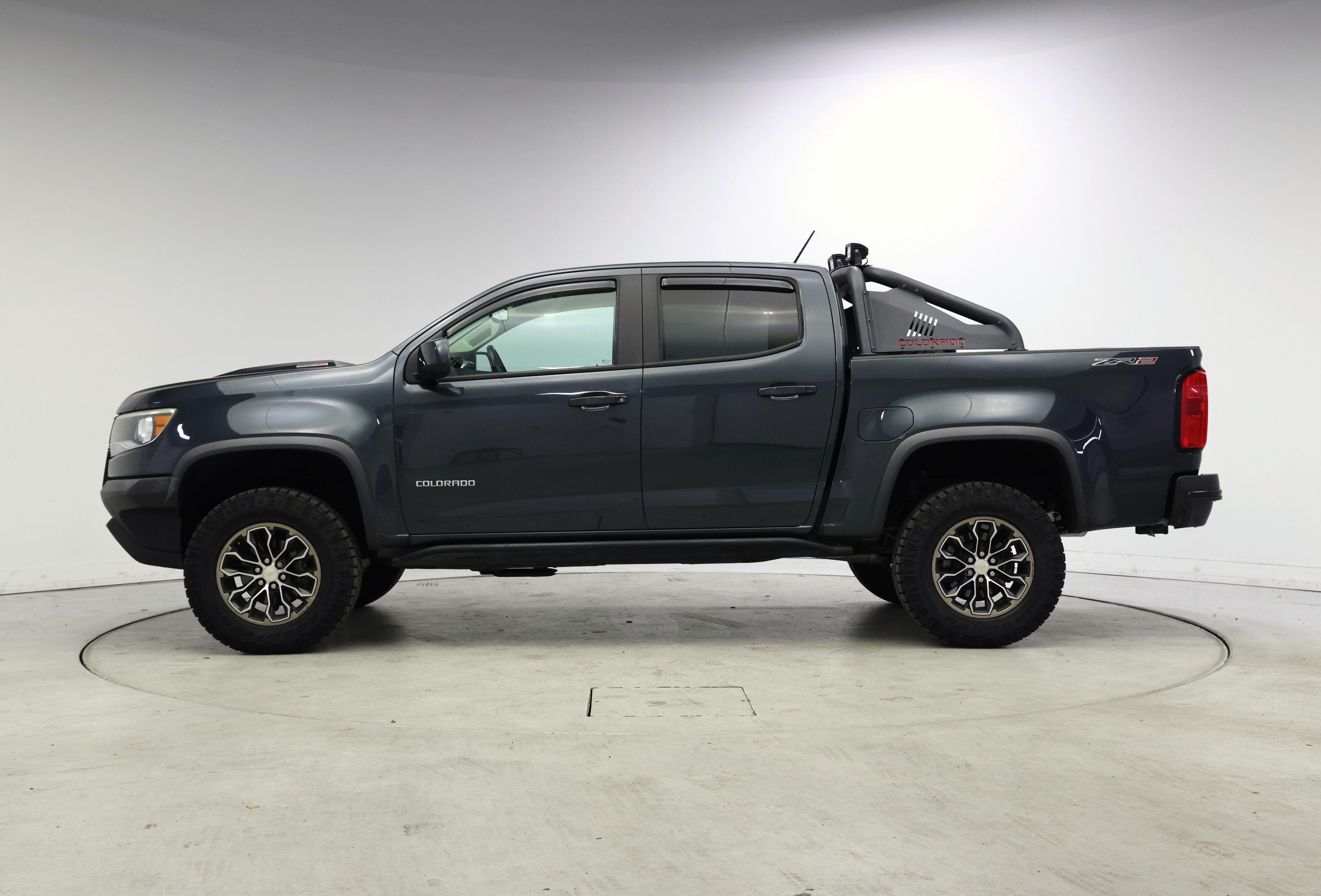 Thumbnail: 2017 Chevrolet Colorado - 3