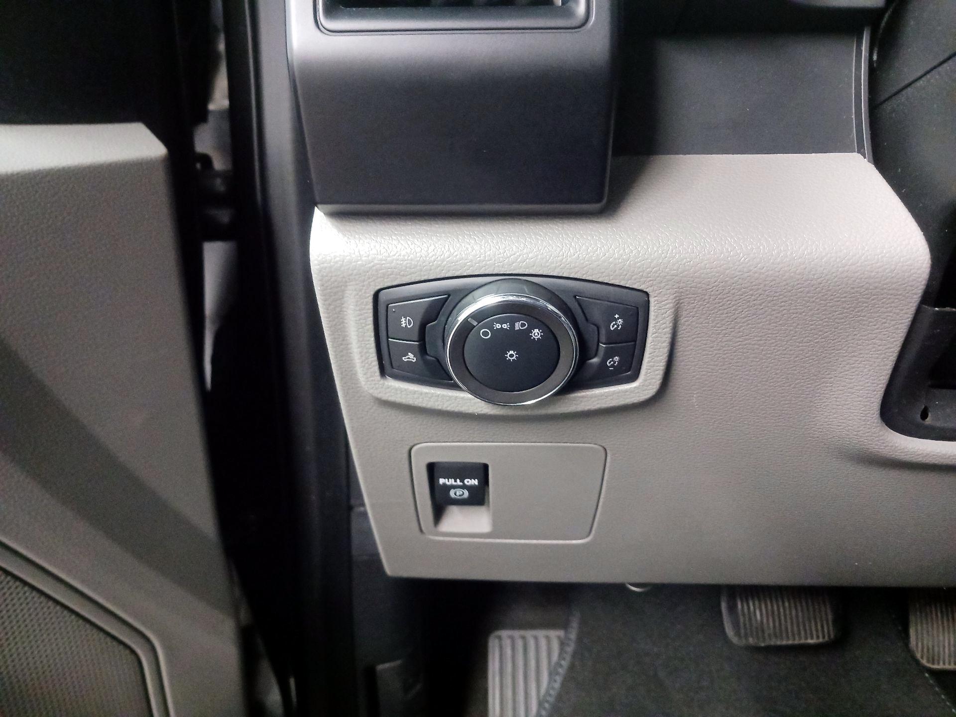 Thumbnail: 2019 Ford F-150 - 11