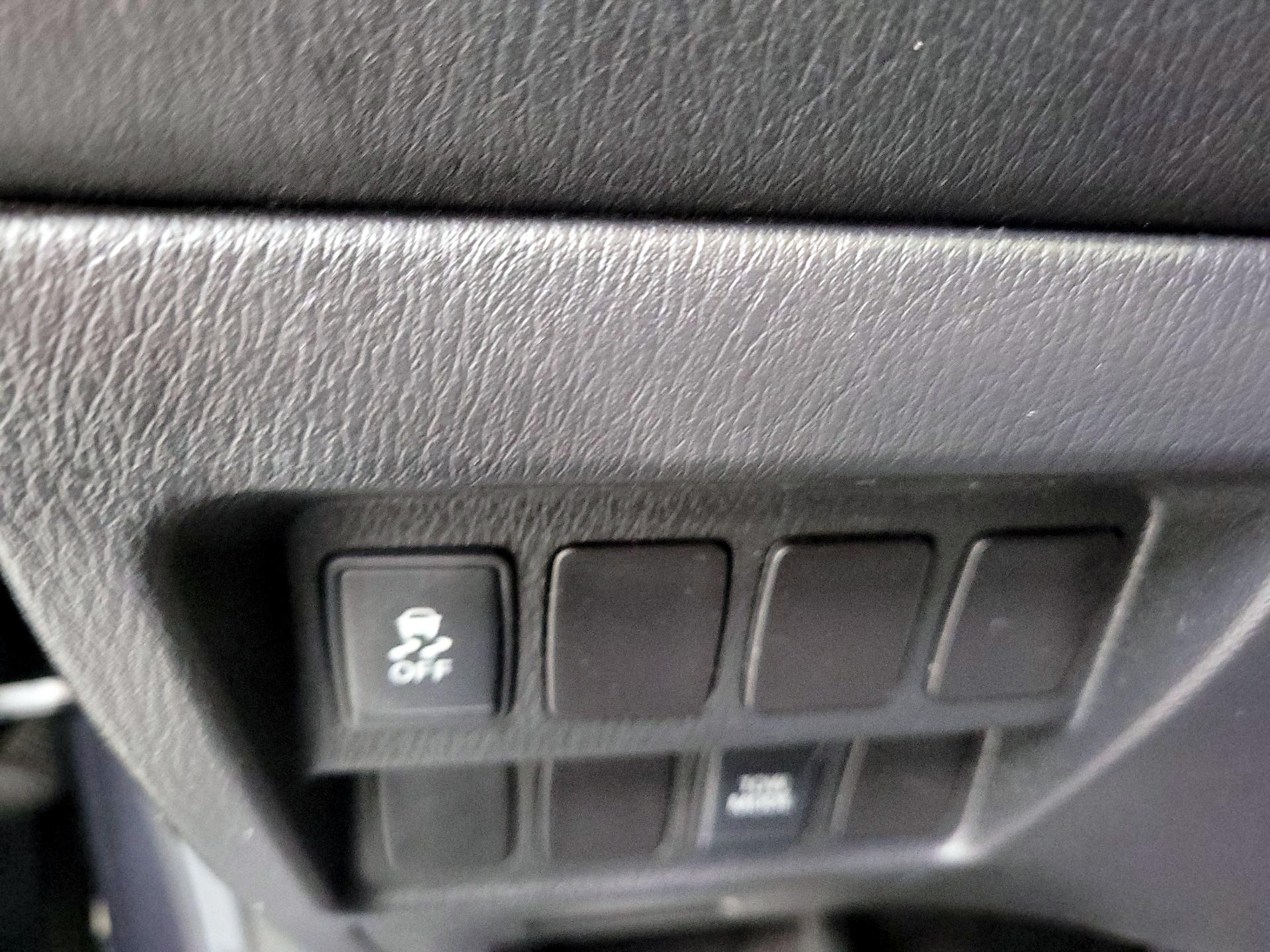 Thumbnail: 2014 Nissan Pathfinder - 13