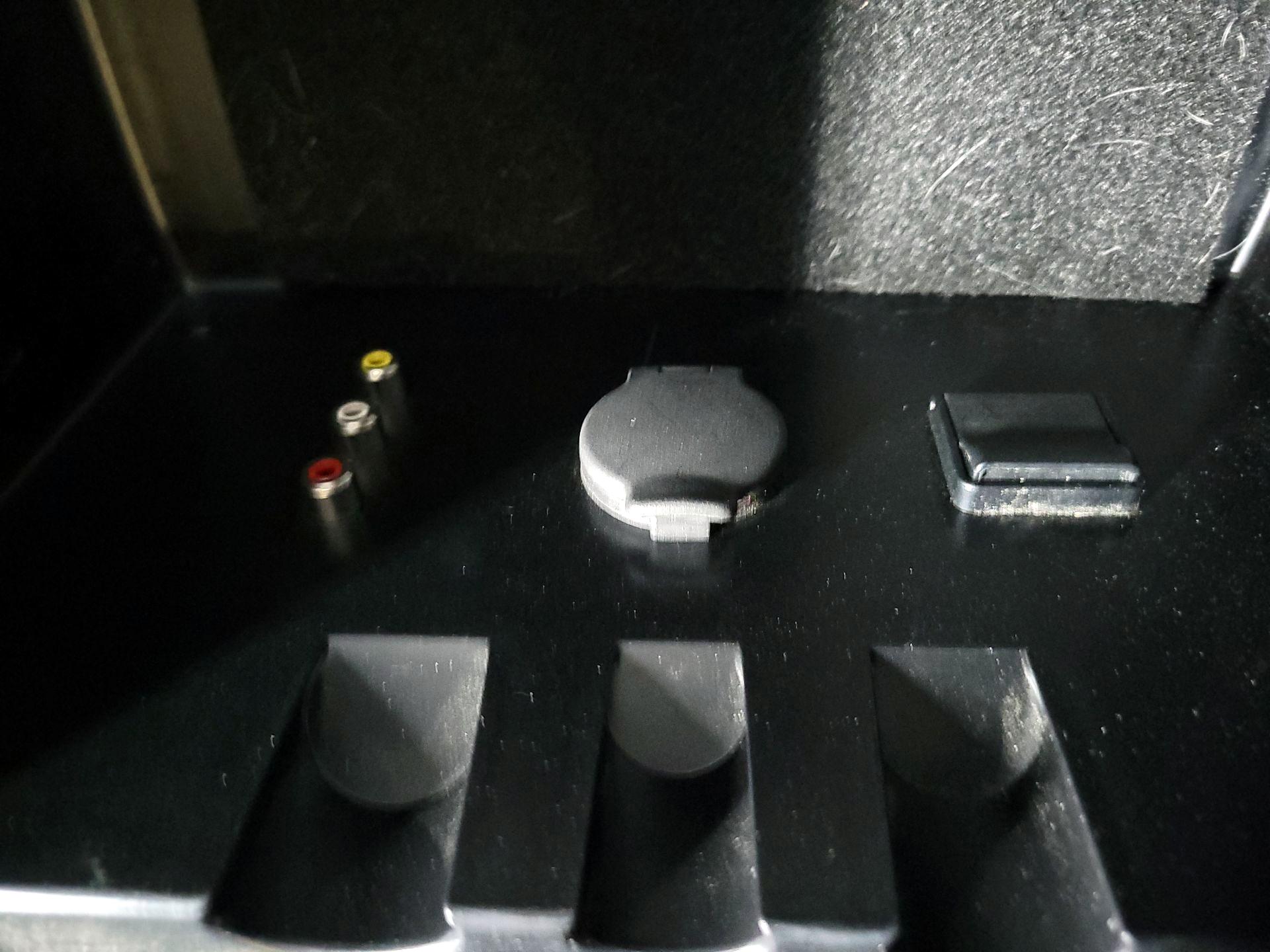 Thumbnail: 2014 Nissan Pathfinder - 18