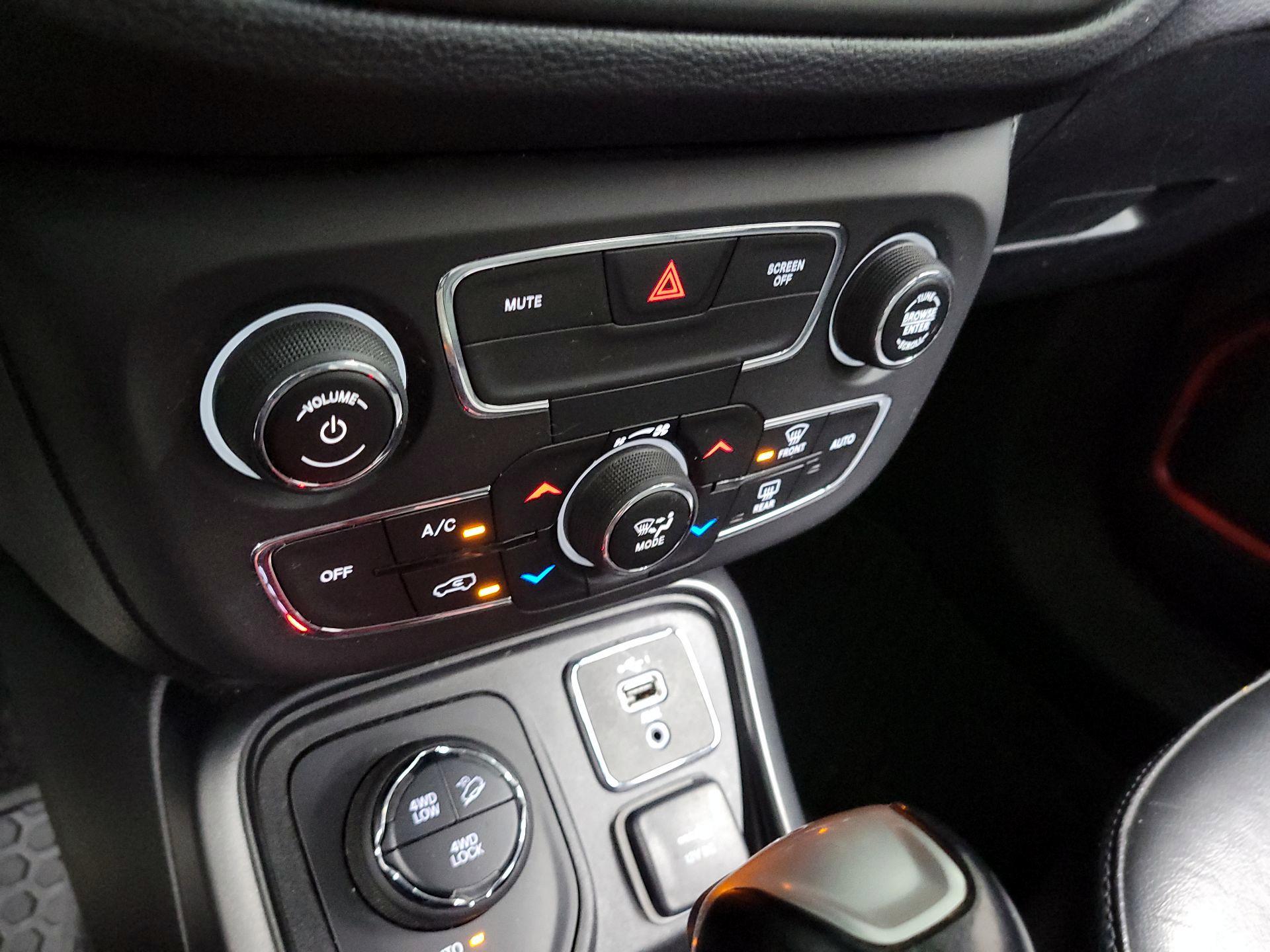 Thumbnail: 2019 Jeep Compass - 12