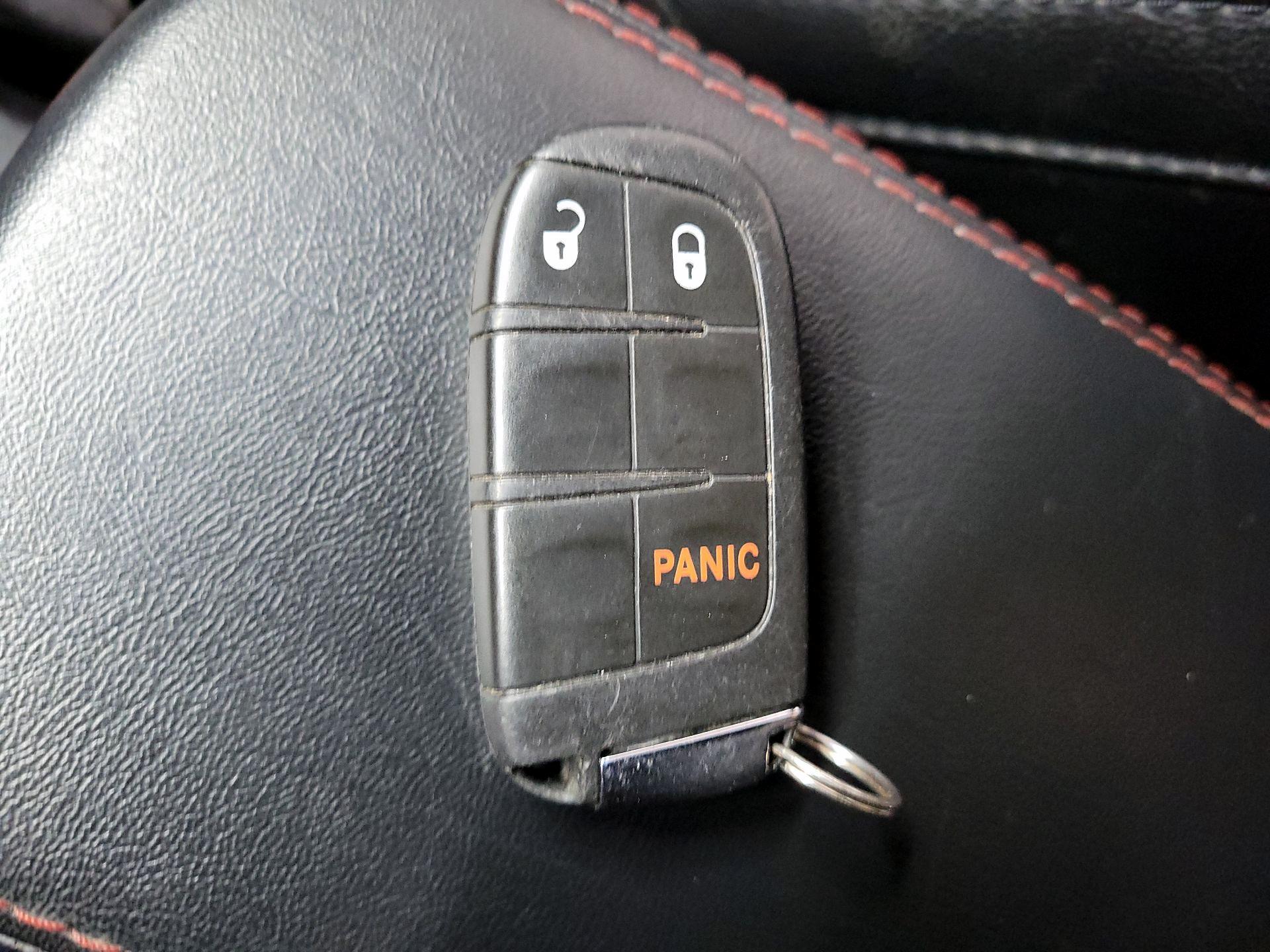 Thumbnail: 2019 Jeep Compass - 16