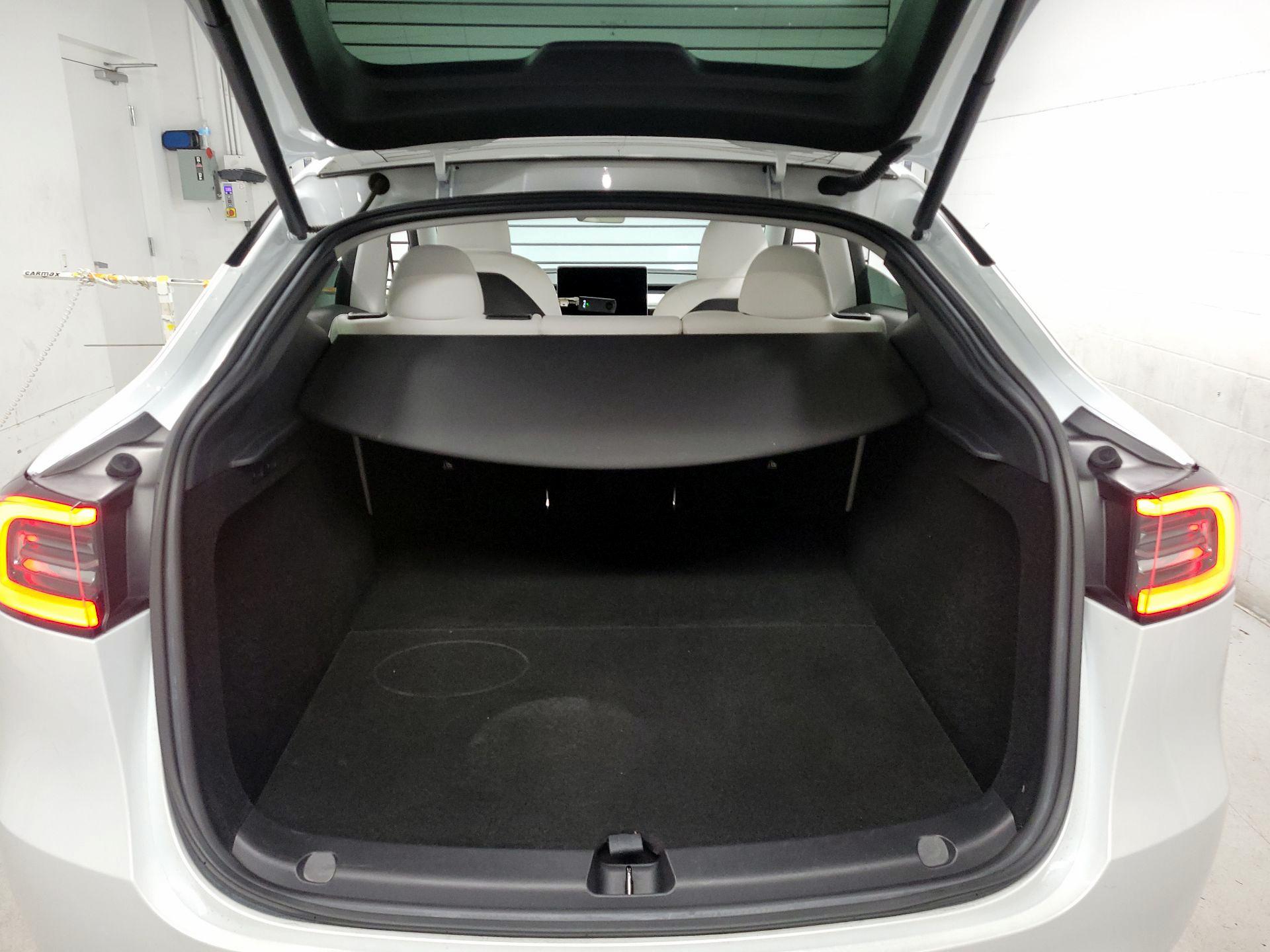 Thumbnail: 2023 Tesla Model Y - 16