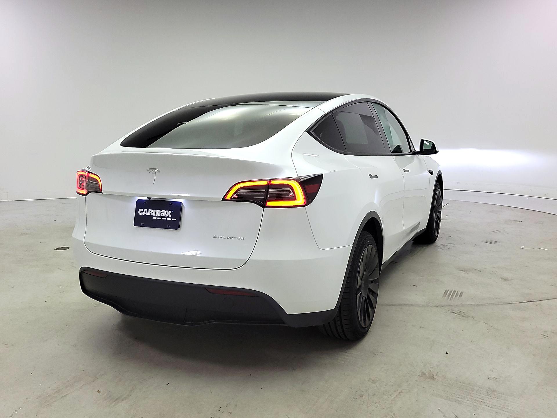 Thumbnail: 2023 Tesla Model Y - 5