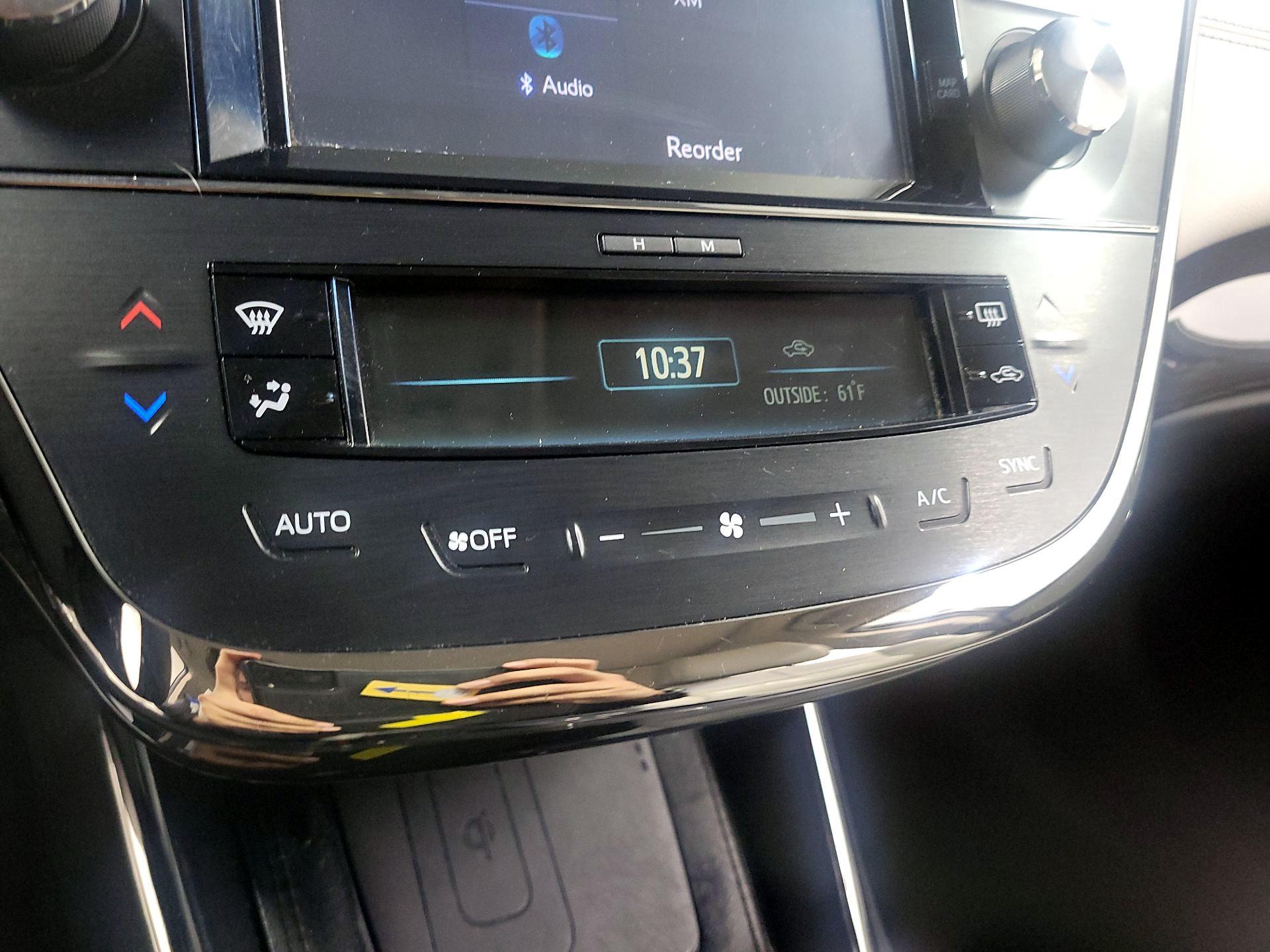 Thumbnail: 2015 Toyota Avalon - 12