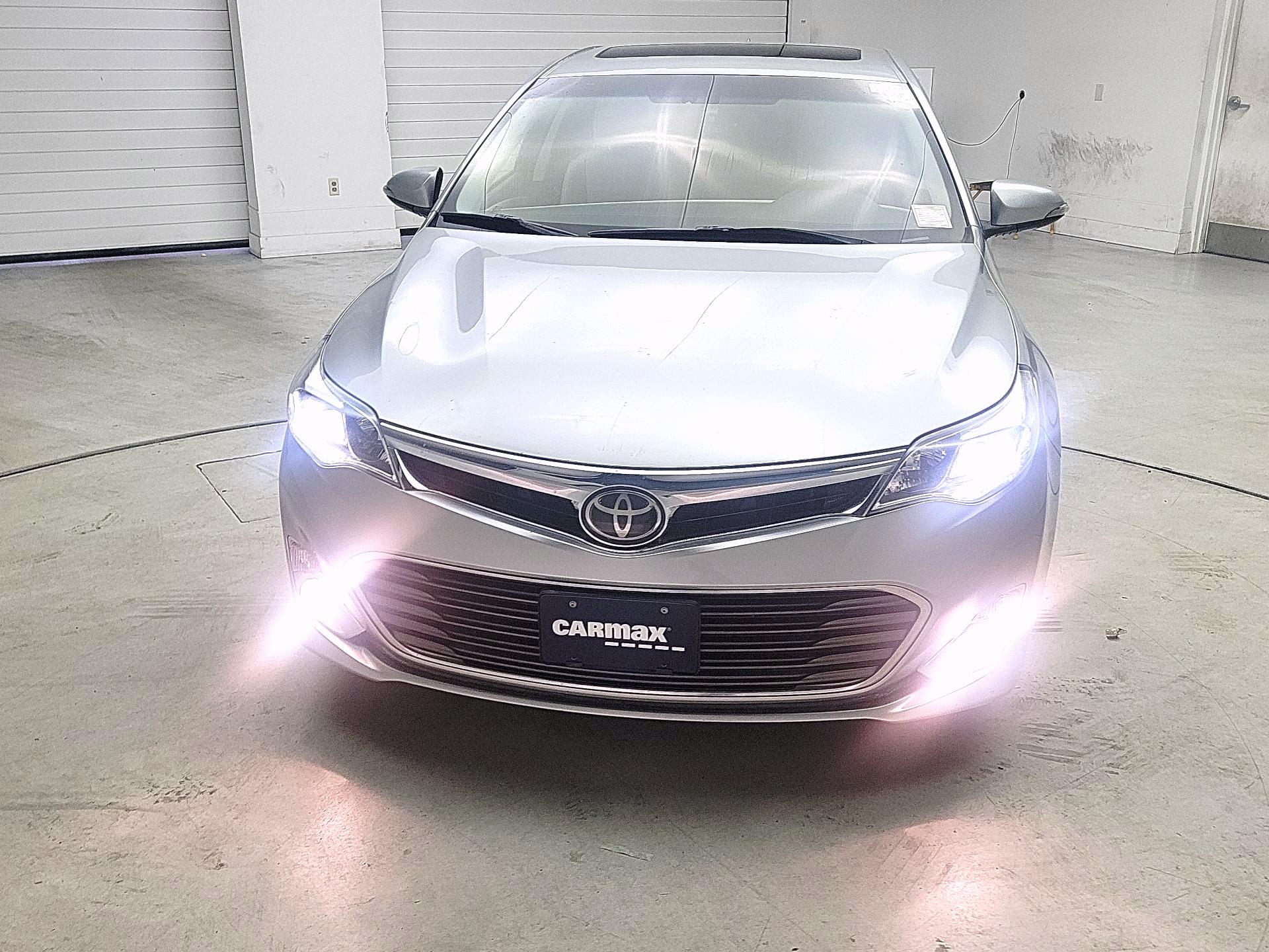 Thumbnail: 2015 Toyota Avalon - 2