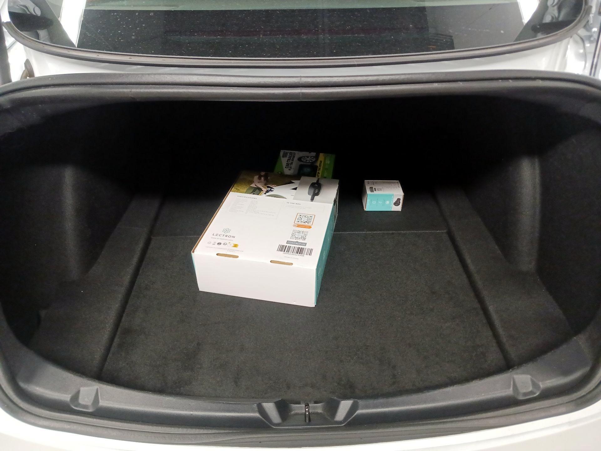 Thumbnail: 2022 Tesla Model 3 - 14