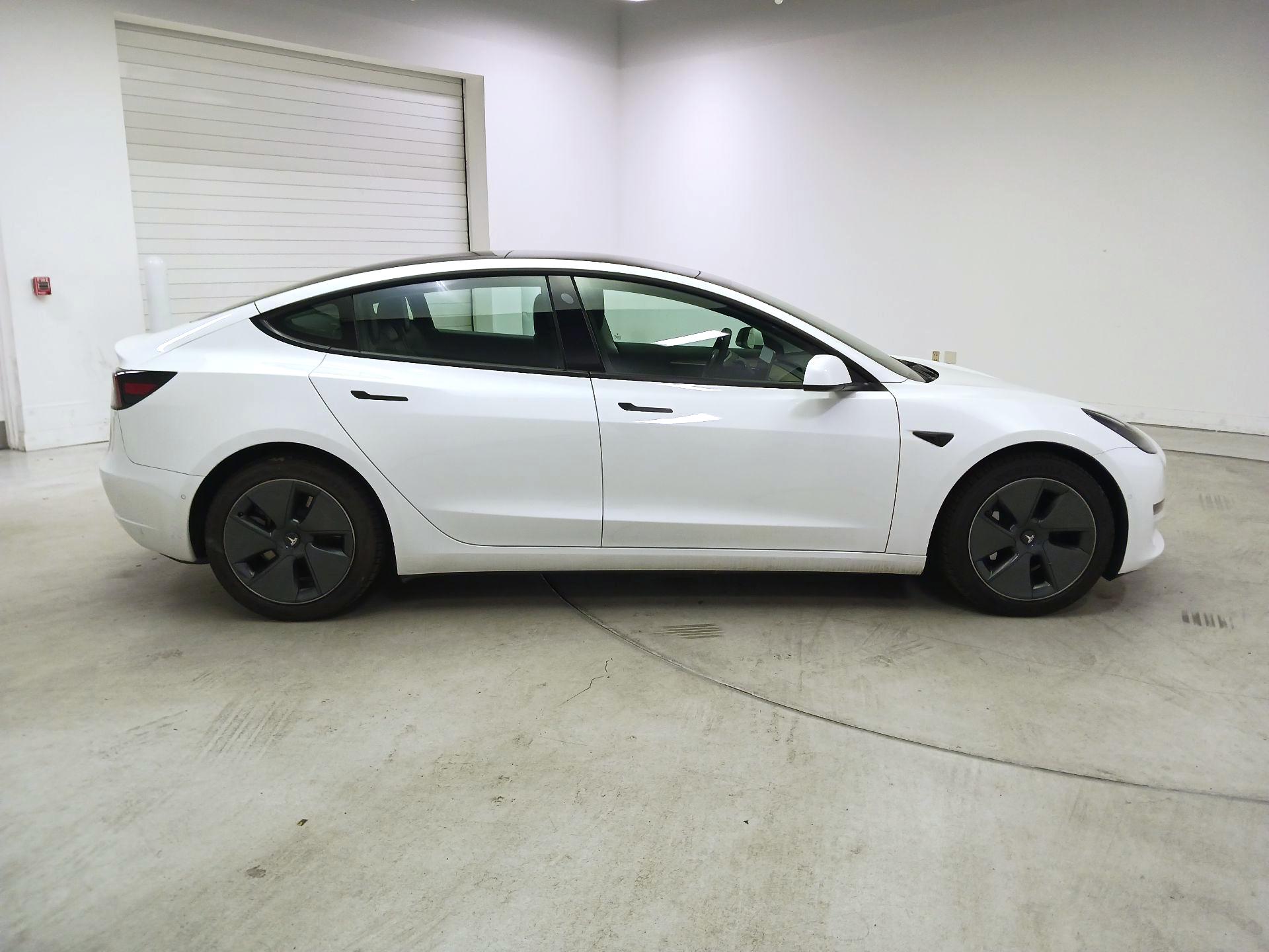 Thumbnail: 2022 Tesla Model 3 - 4