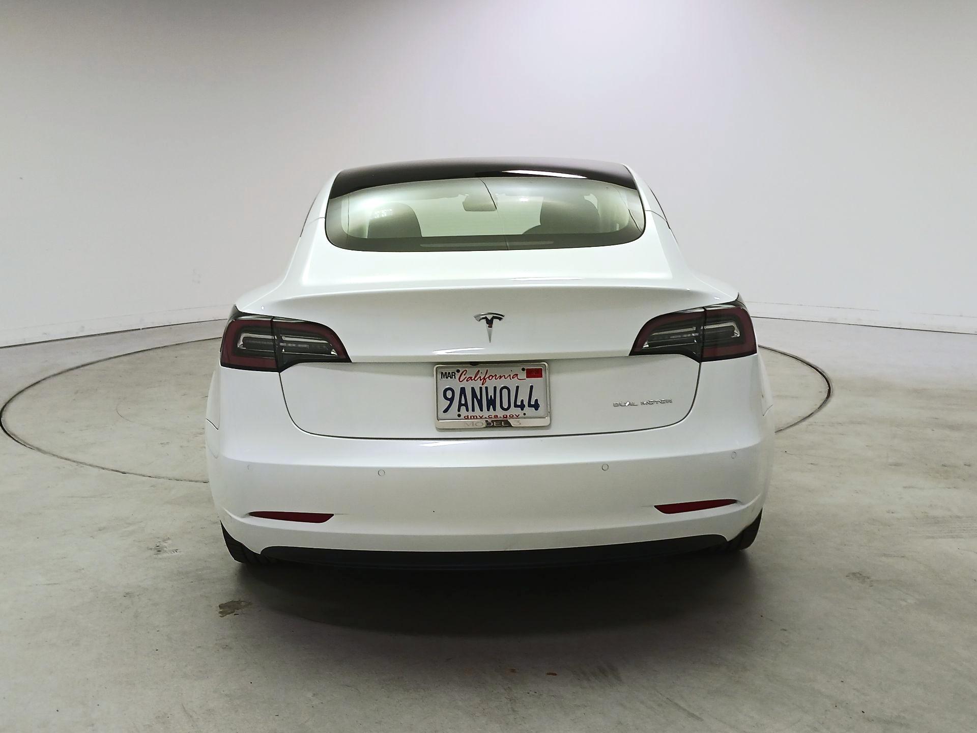 Thumbnail: 2022 Tesla Model 3 - 6