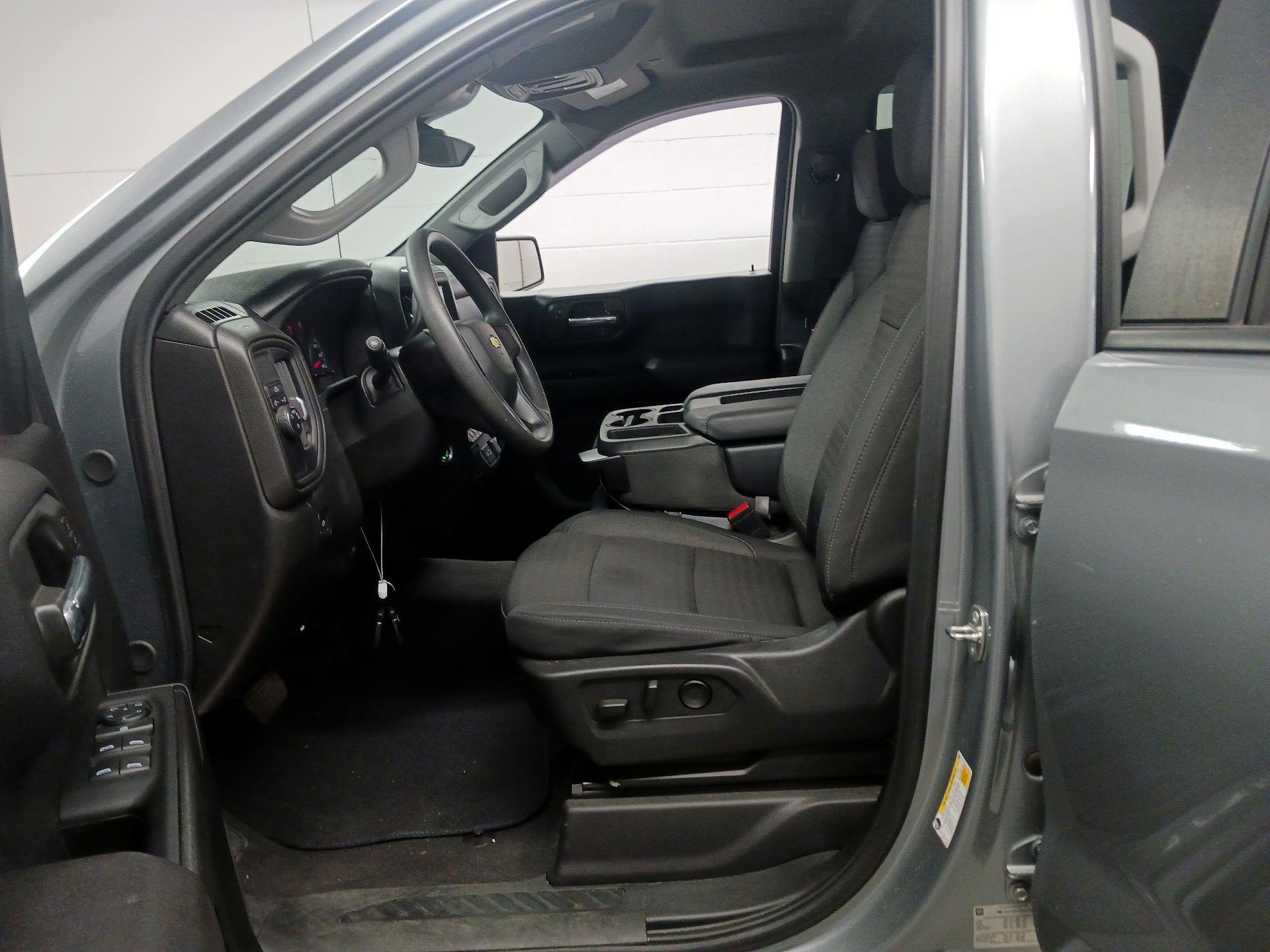 Thumbnail: 2024 Chevrolet Silverado 1500 - 9