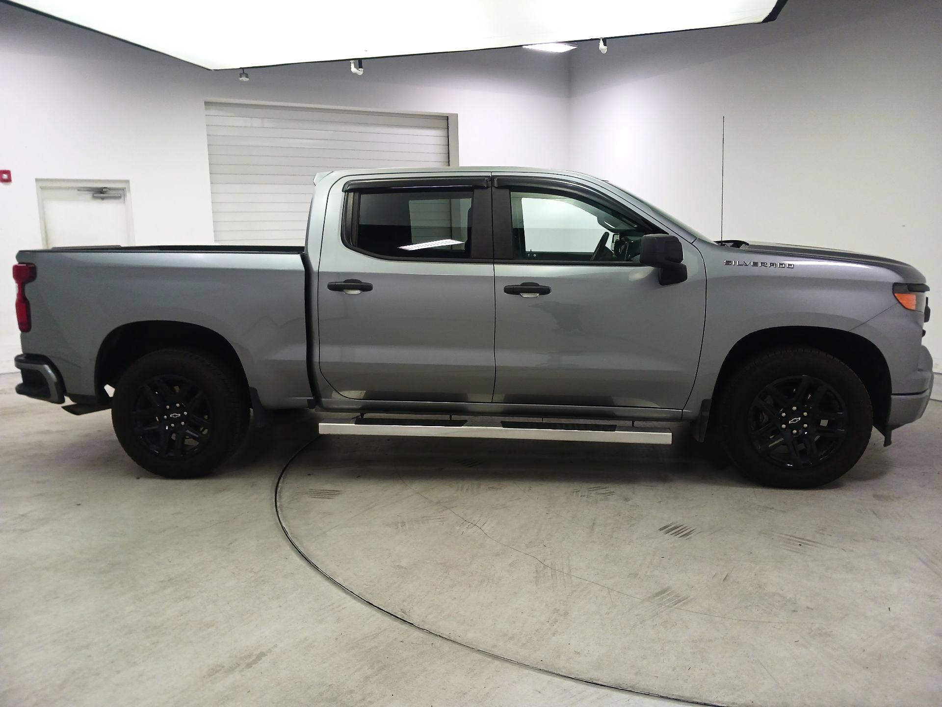 Thumbnail: 2024 Chevrolet Silverado 1500 - 4