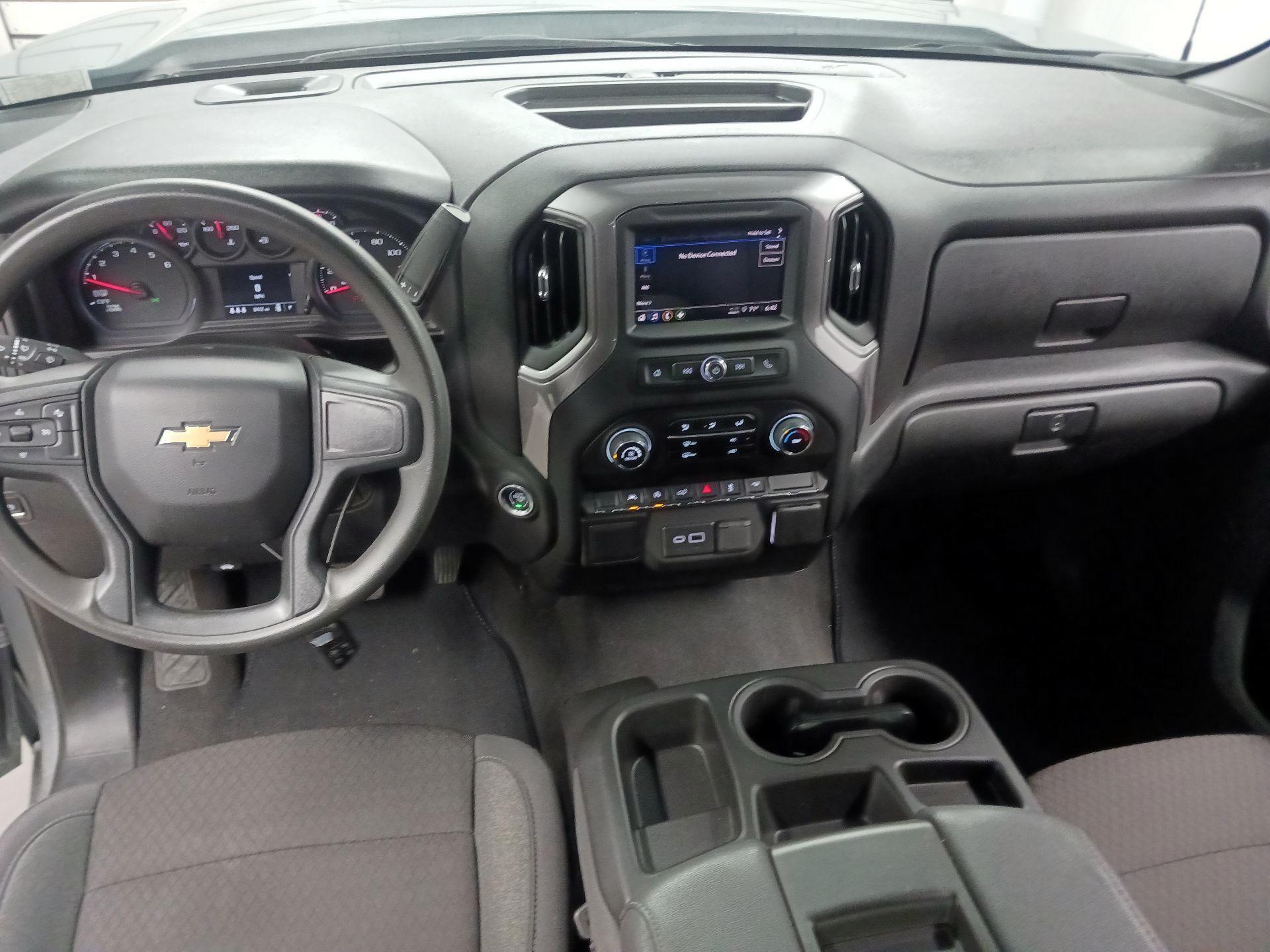 Thumbnail: 2024 Chevrolet Silverado 1500 - 8