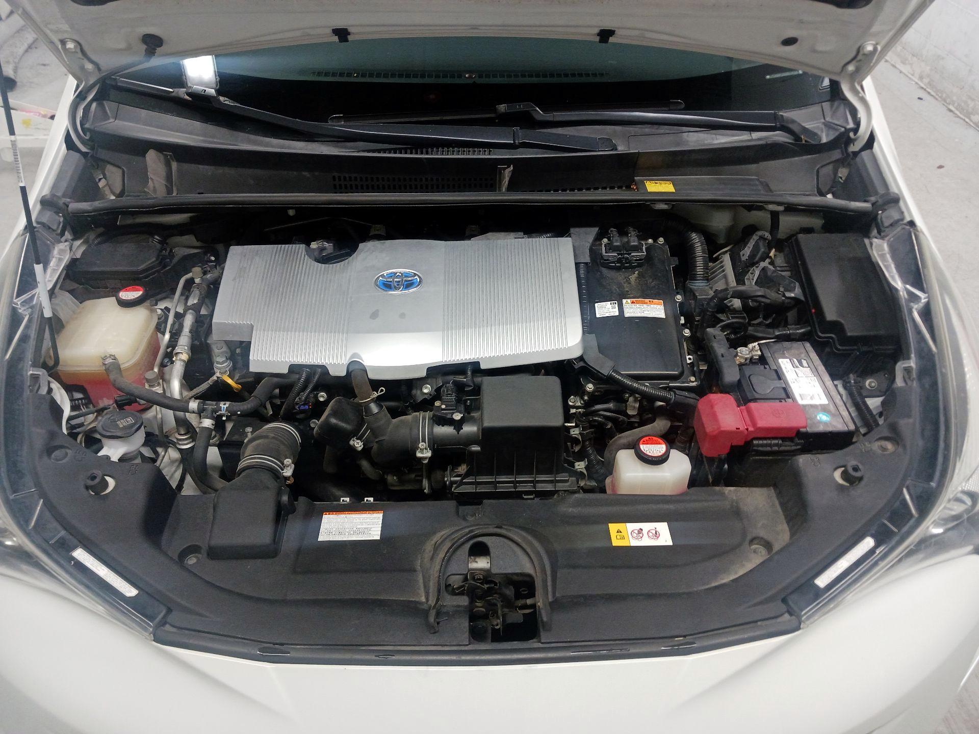 Thumbnail: 2016 Toyota Prius - 19