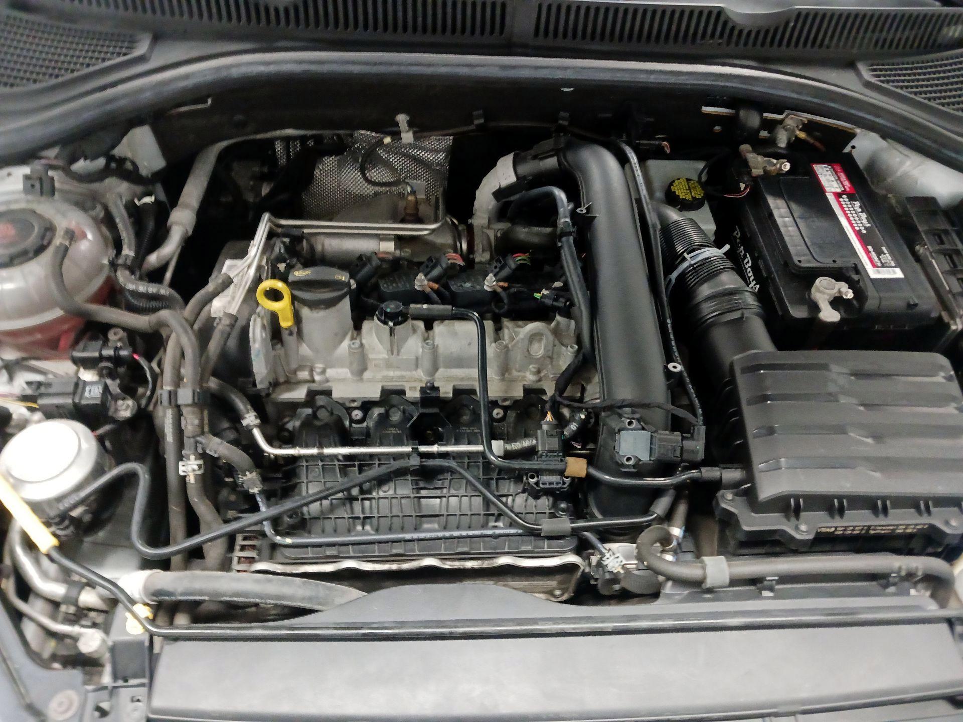 Thumbnail: 2019 Volkswagen Jetta - 15