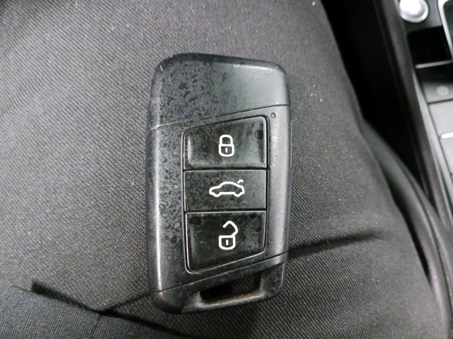 Thumbnail: 2019 Volkswagen Jetta - 16