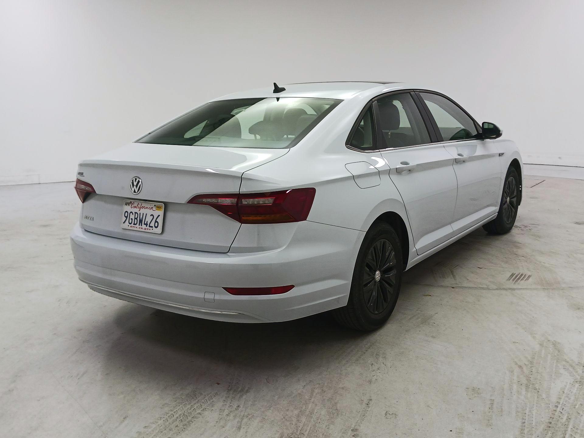 Thumbnail: 2019 Volkswagen Jetta - 5