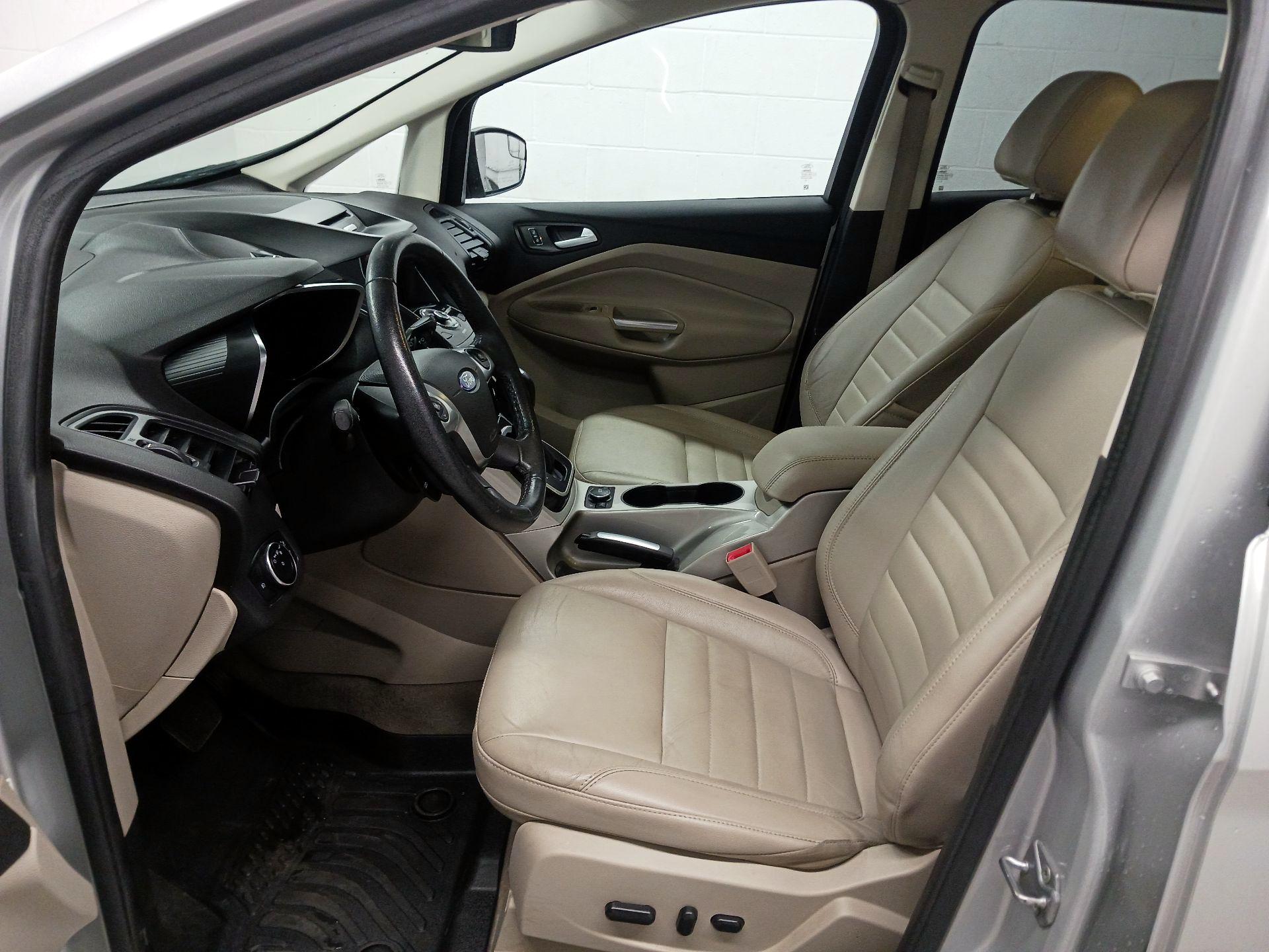 Thumbnail: 2016 Ford C-Max - 9