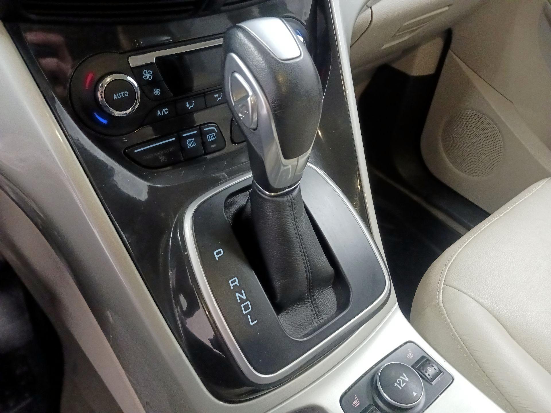 Thumbnail: 2016 Ford C-Max - 14