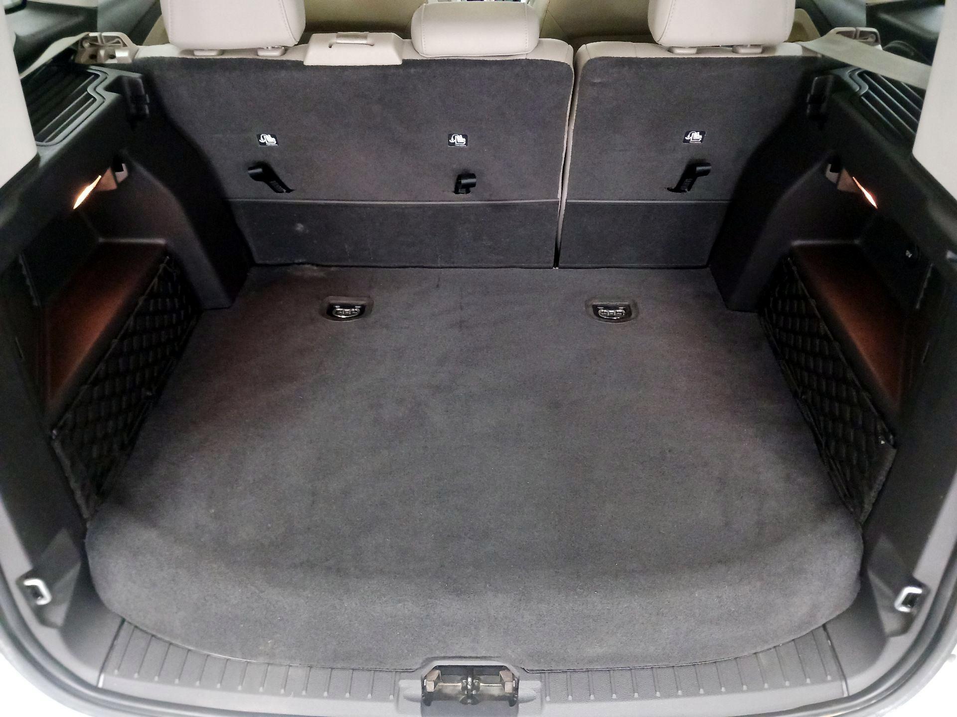 Thumbnail: 2016 Ford C-Max - 16