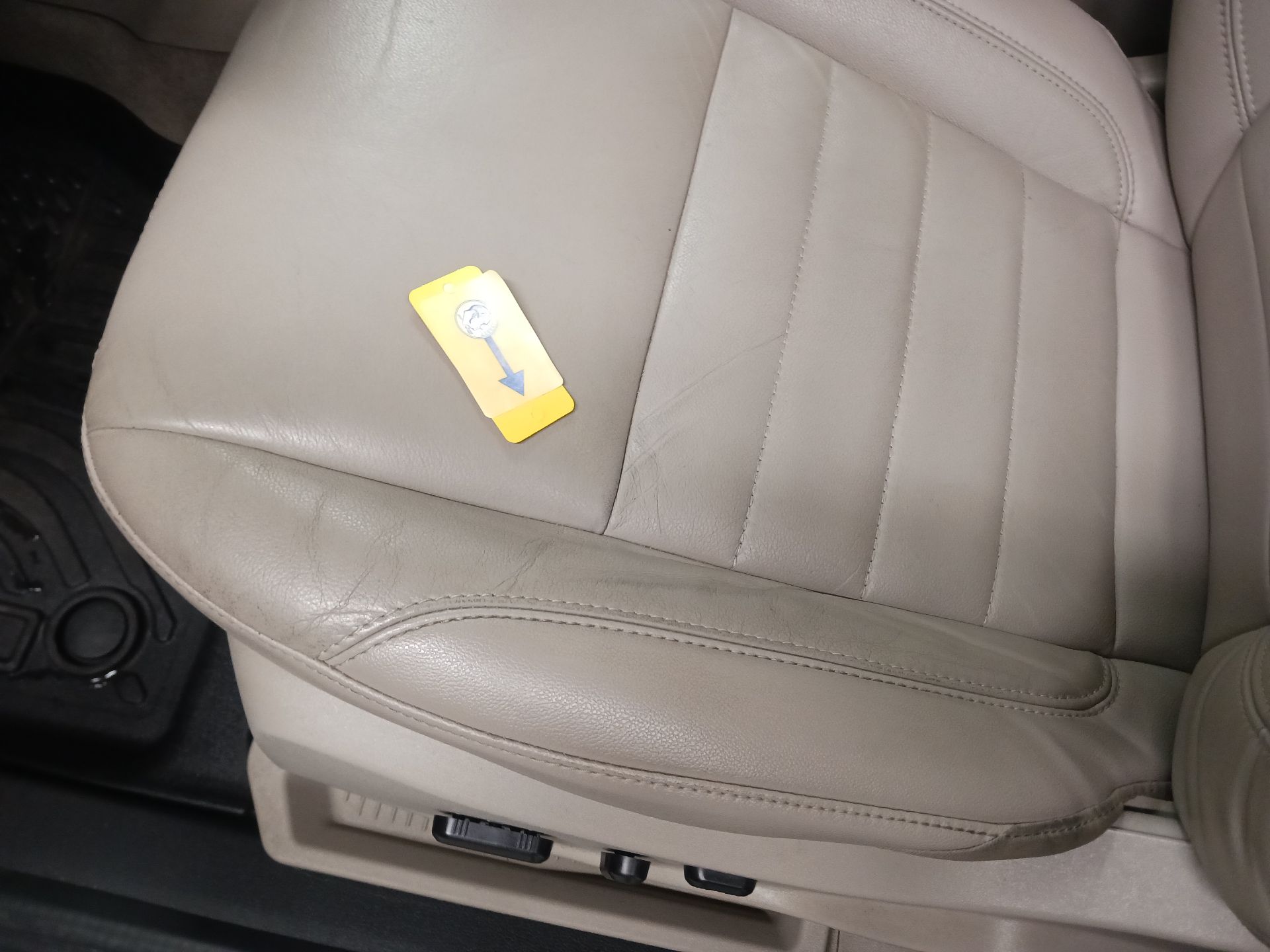 Thumbnail: 2016 Ford C-Max - 19