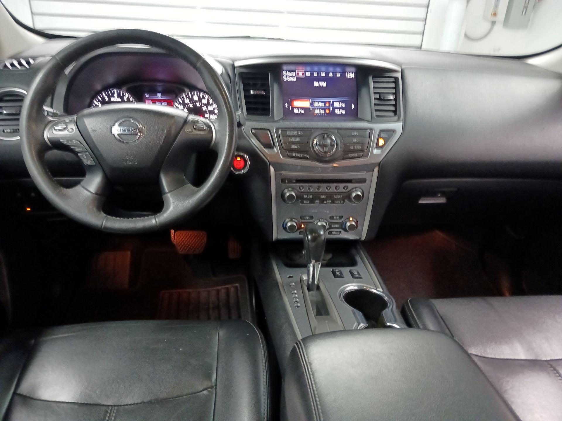 Thumbnail: 2017 Nissan Pathfinder - 9