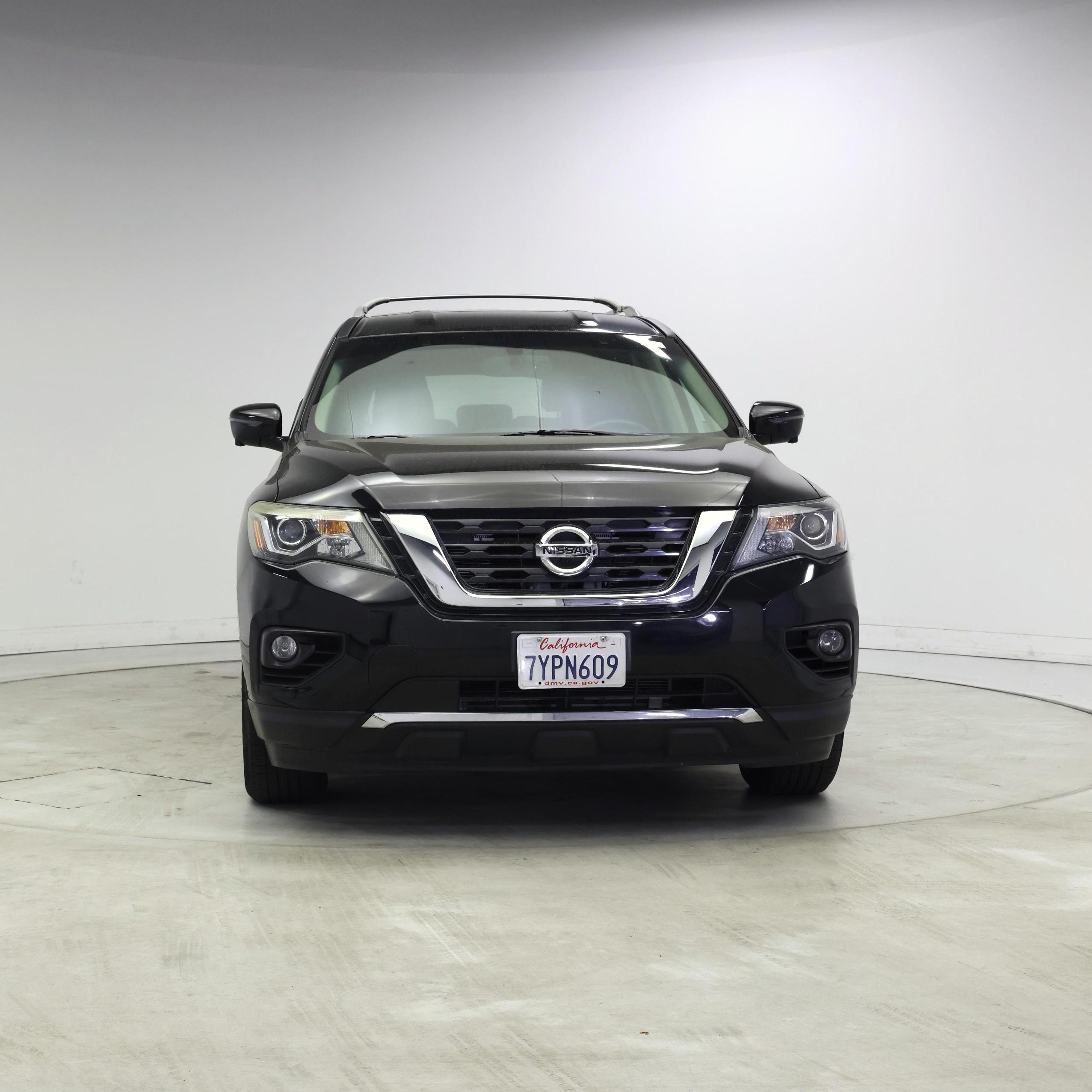 Thumbnail: 2017 Nissan Pathfinder - 5