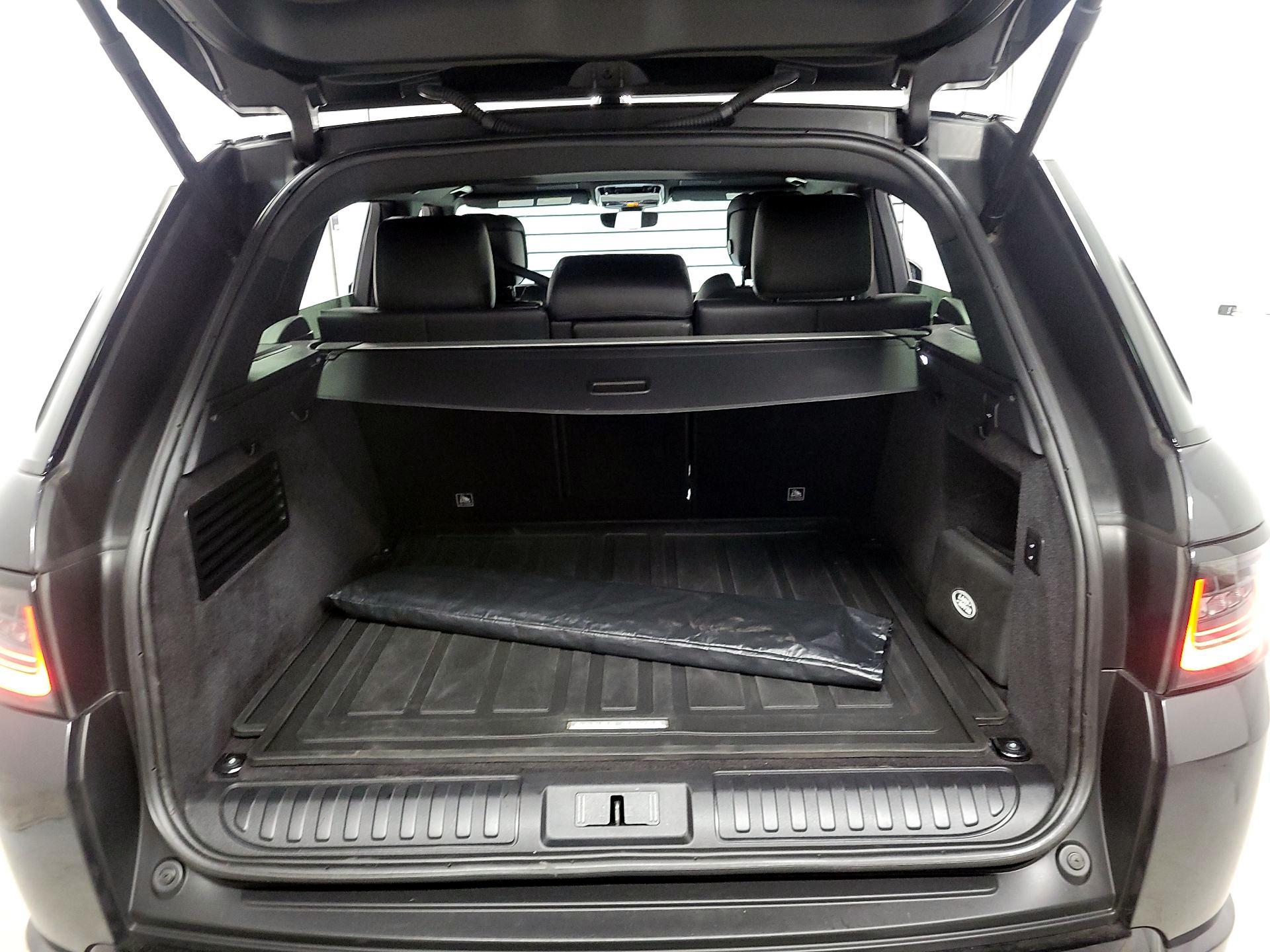 Thumbnail: 2022 Land Rover Range Rover Sport - 16