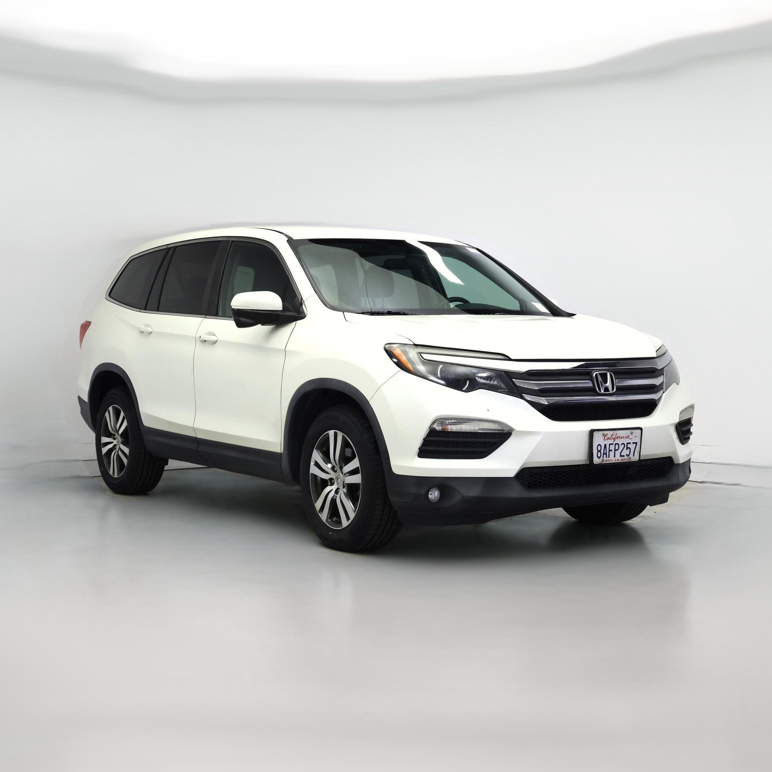Thumbnail: 2017 Honda Pilot - 1