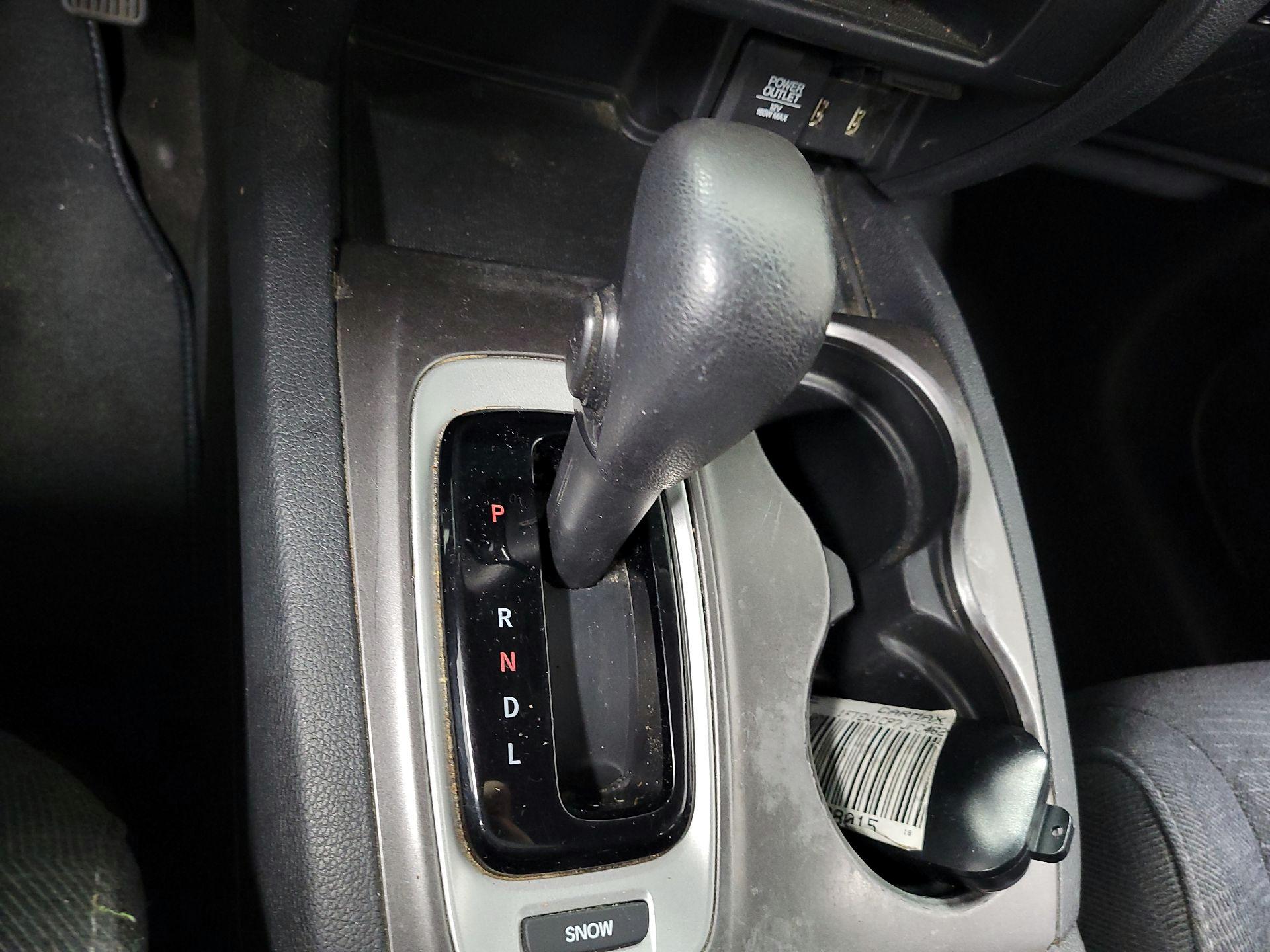 Thumbnail: 2017 Honda Pilot - 16