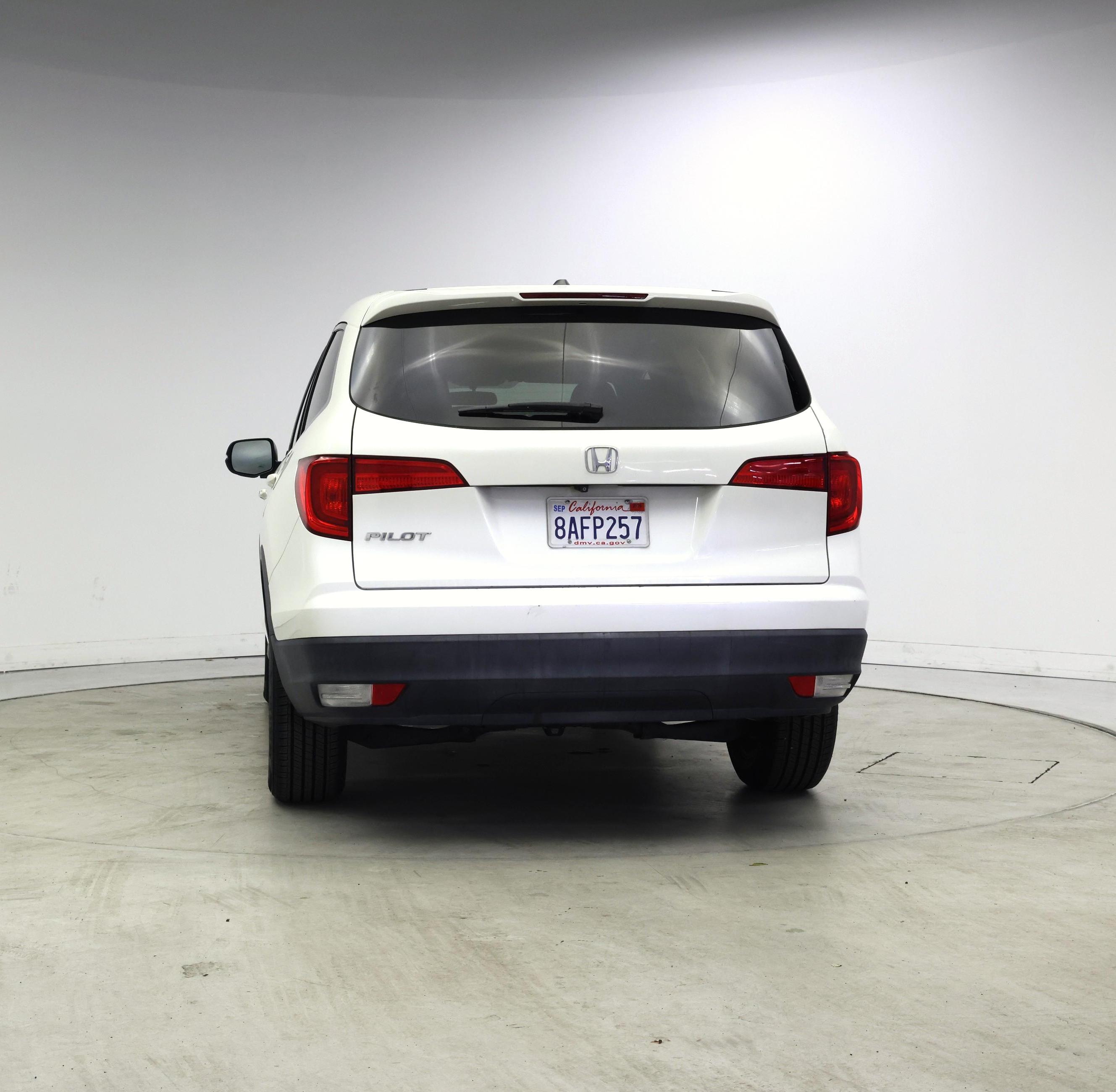 Thumbnail: 2017 Honda Pilot - 6