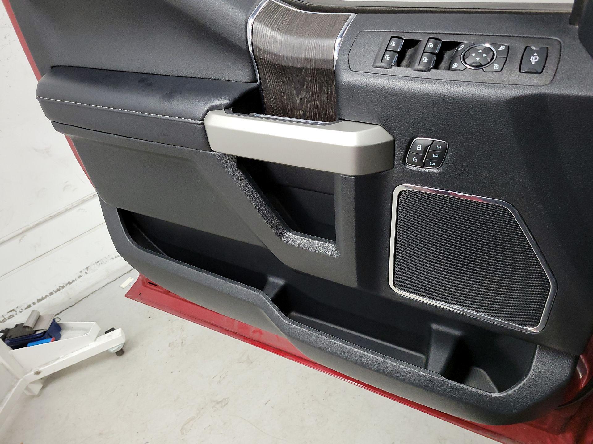 Thumbnail: 2021 Ford F-250 - 10