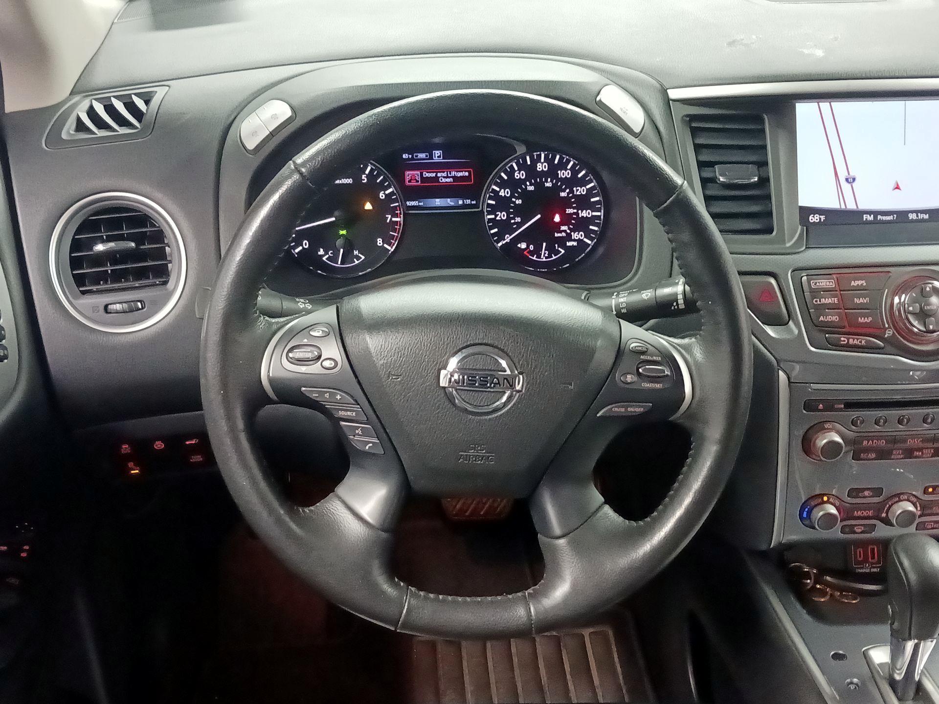 Thumbnail: 2019 Nissan Pathfinder - 10