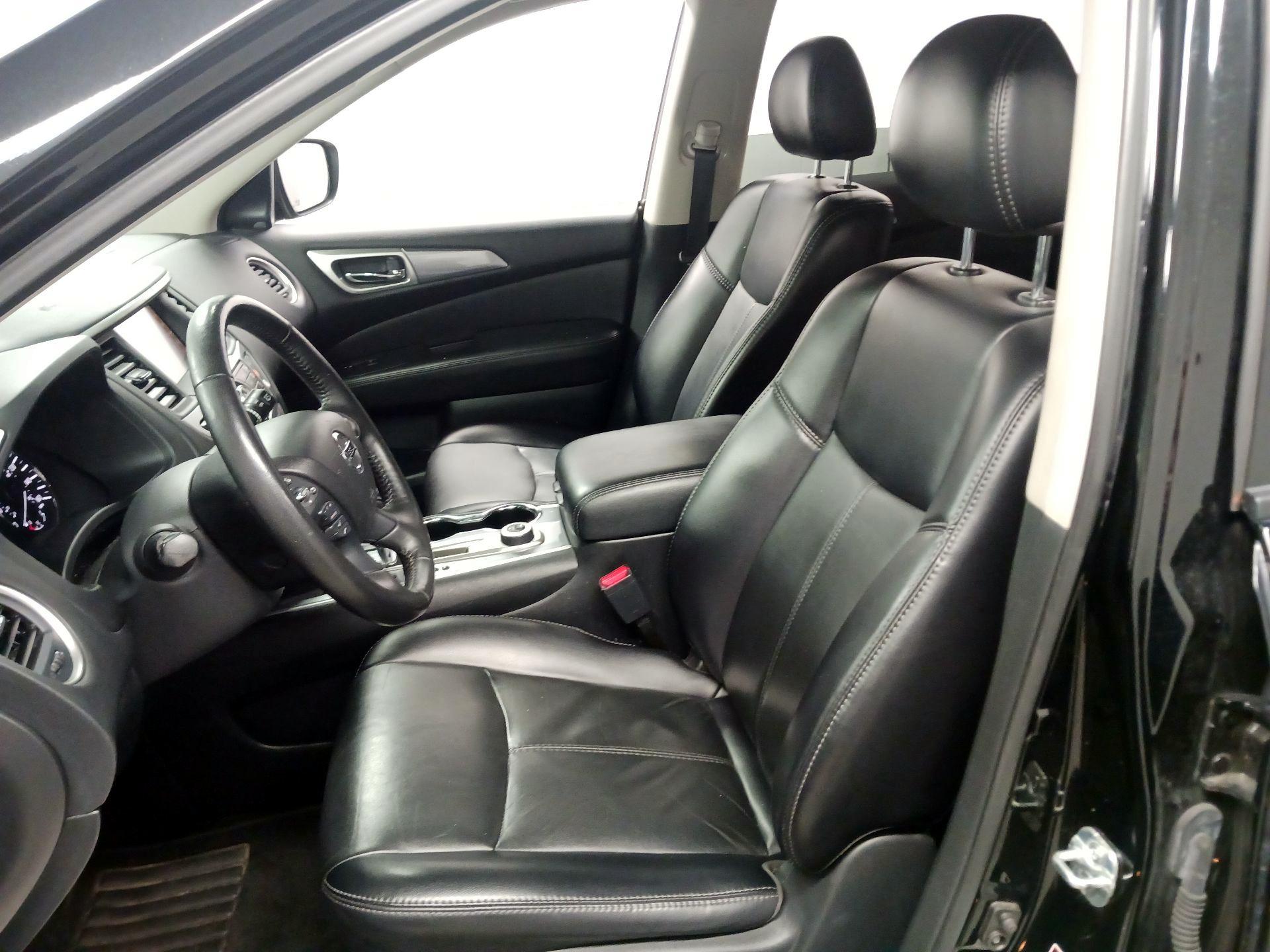 Thumbnail: 2019 Nissan Pathfinder - 11