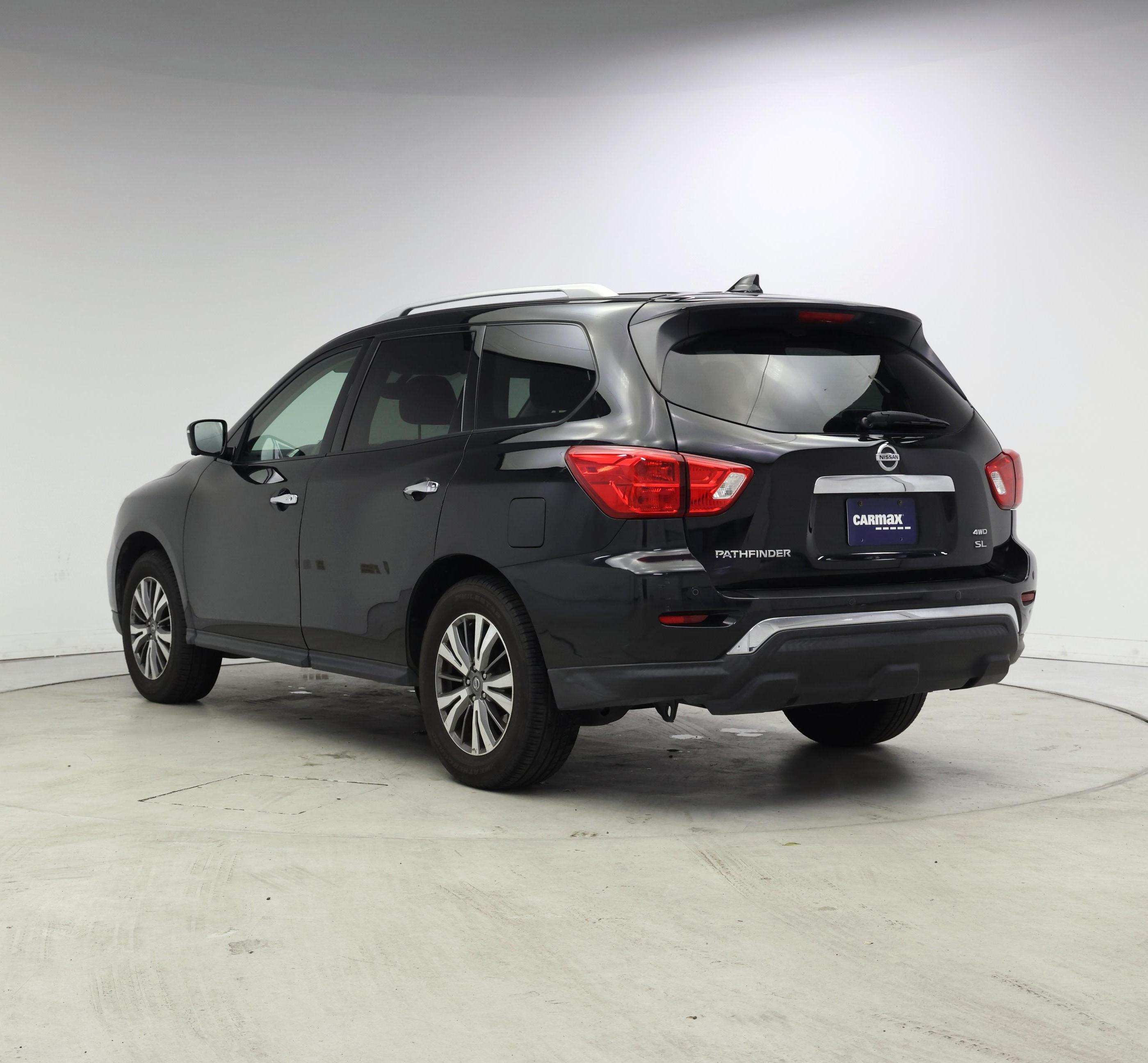 Thumbnail: 2019 Nissan Pathfinder - 2