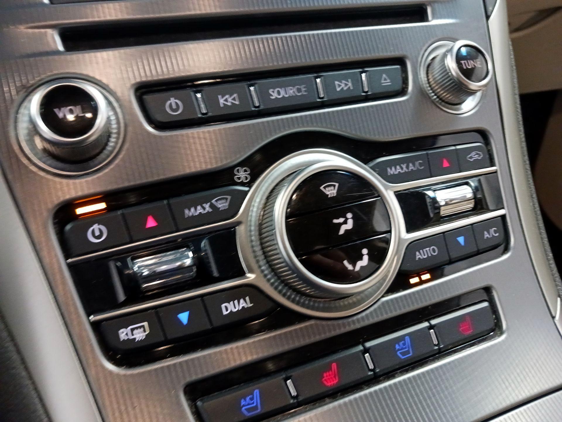 Thumbnail: 2017 Lincoln MKZ - 14