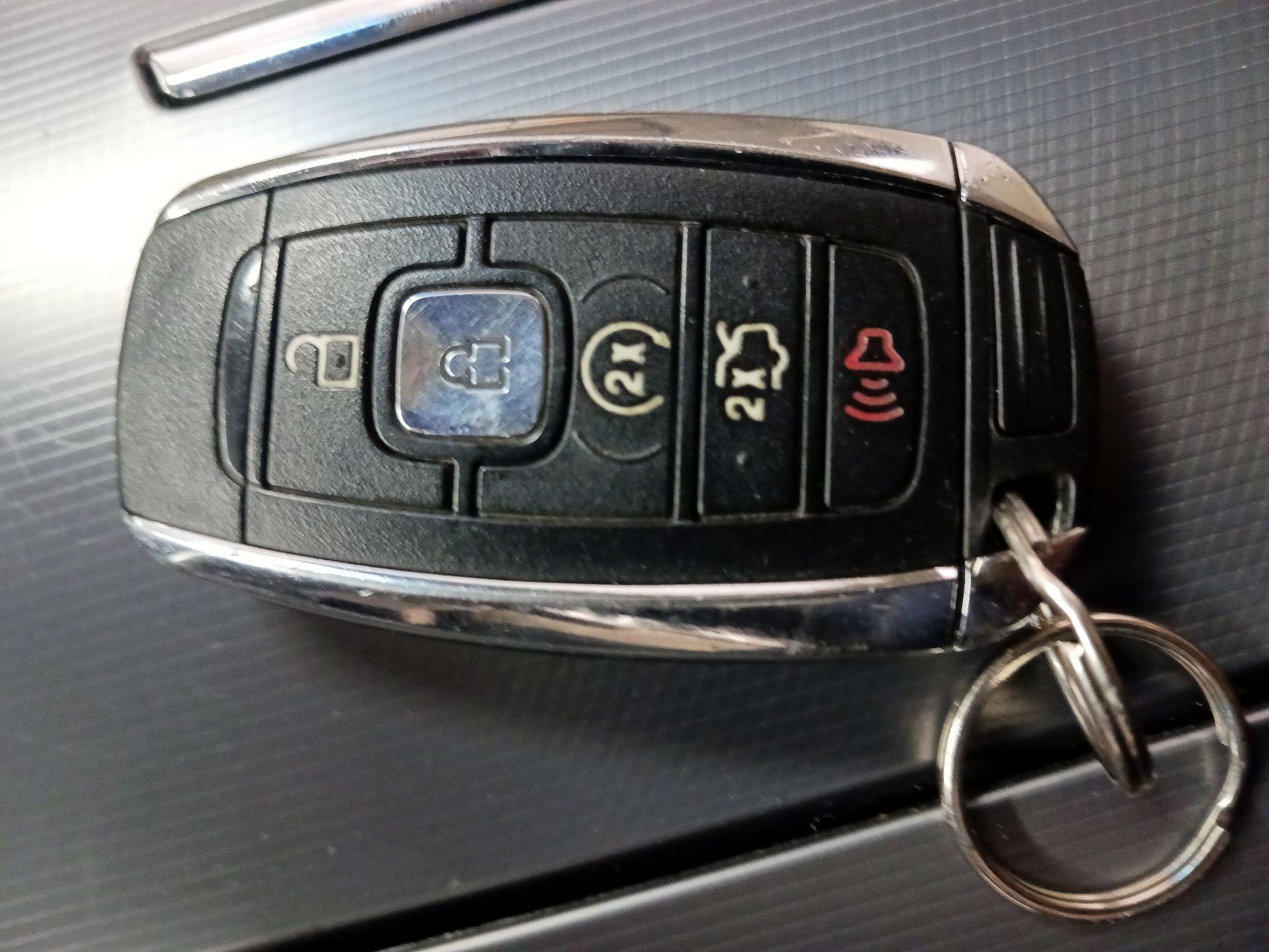 Thumbnail: 2017 Lincoln MKZ - 19