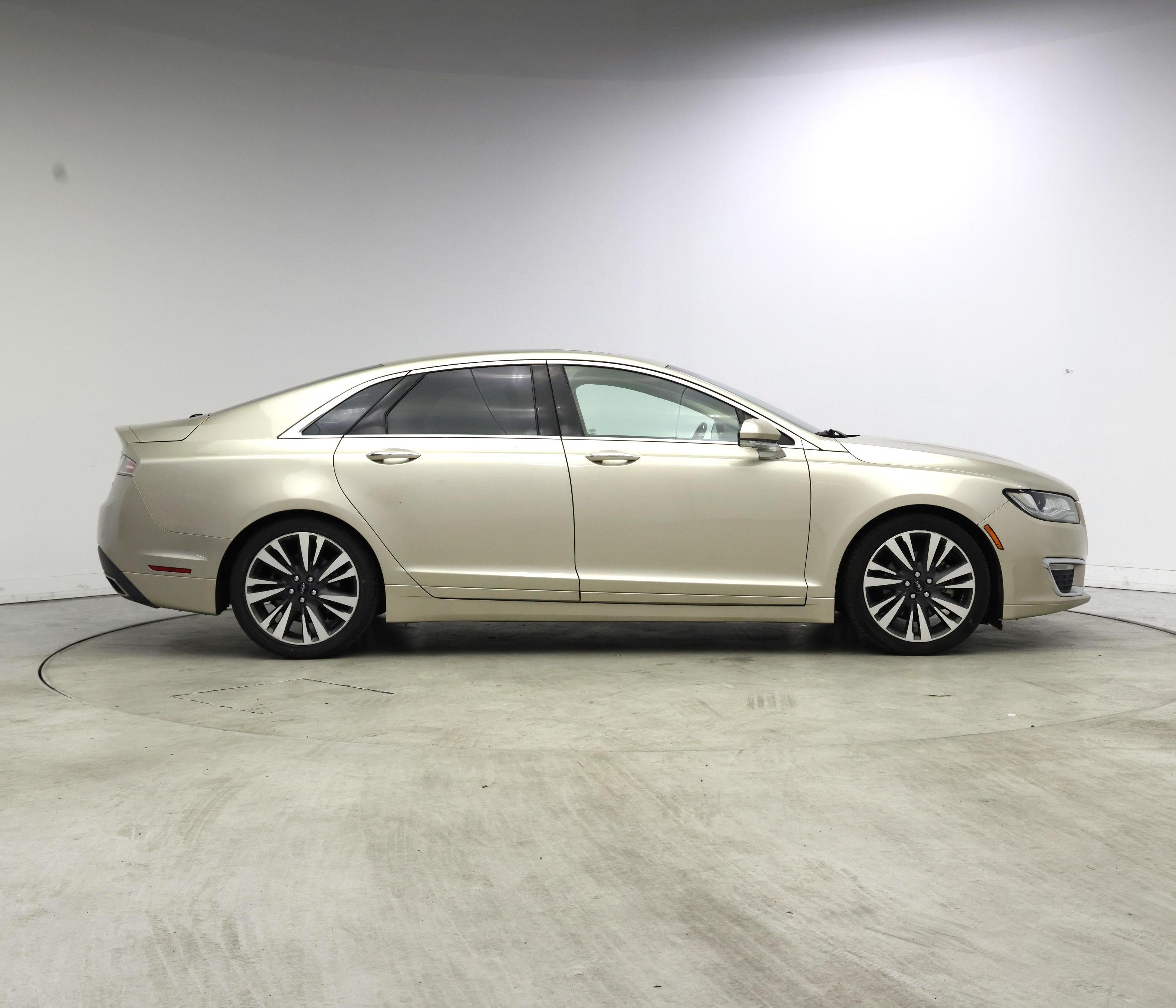 Thumbnail: 2017 Lincoln MKZ - 7