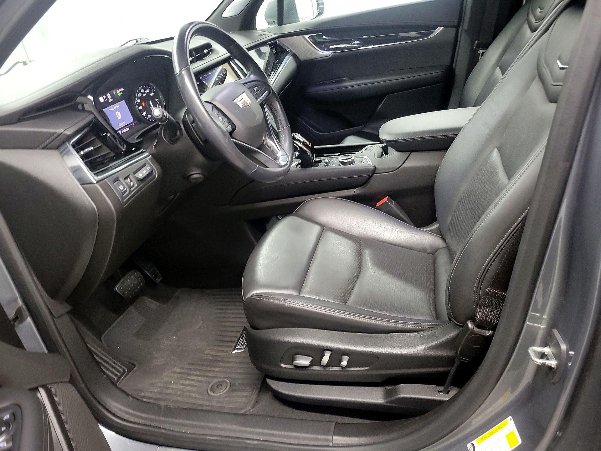 Thumbnail: 2020 Cadillac XT6 - 9